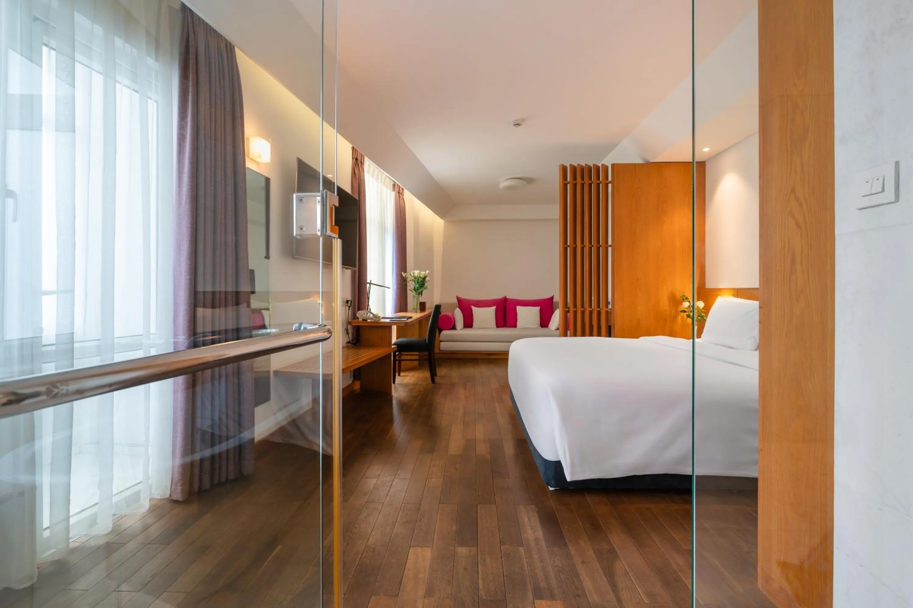 Bedroom, Bed in Liberty Hotel Saigon Greenview