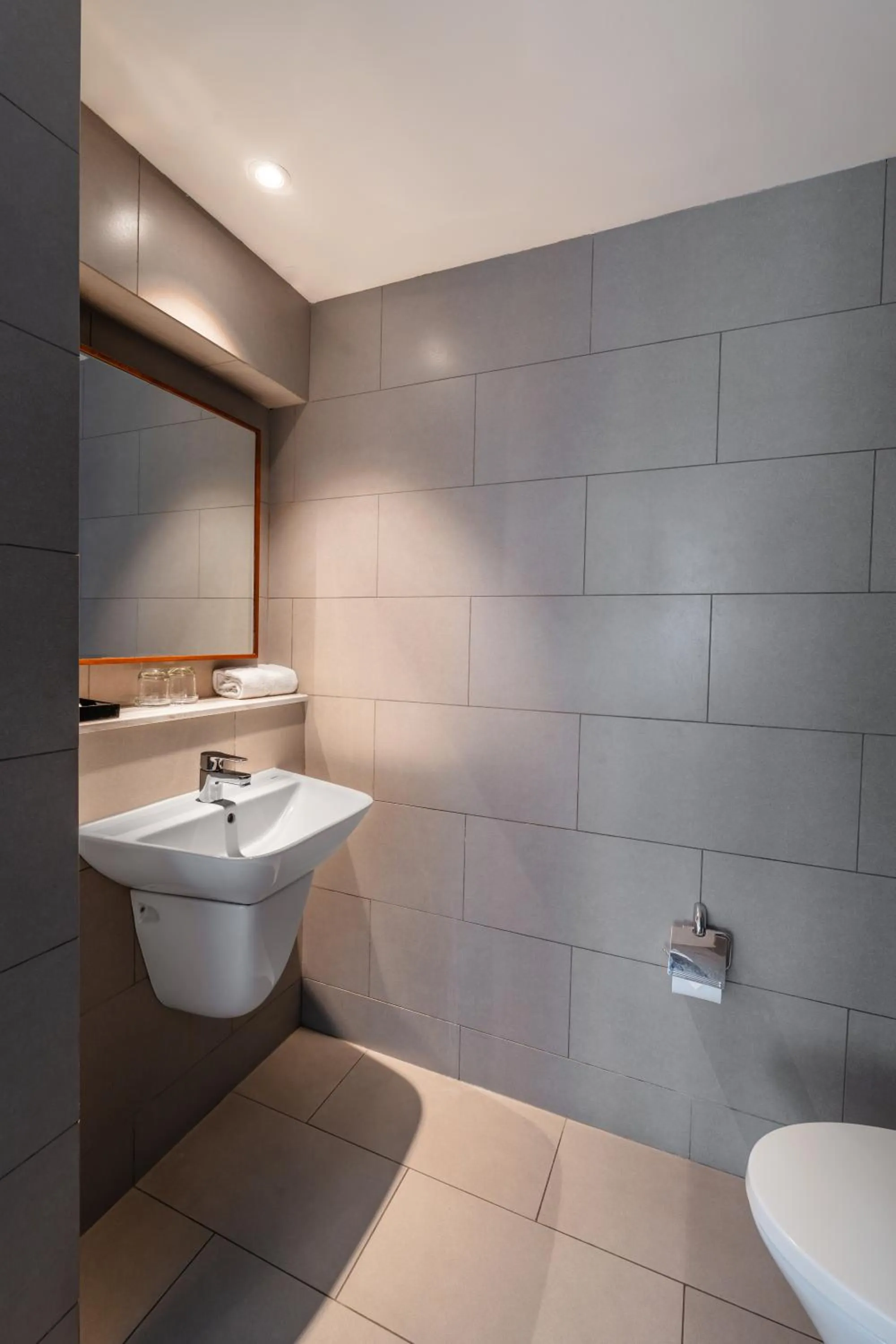 Bathroom in Liberty Hotel Saigon Greenview