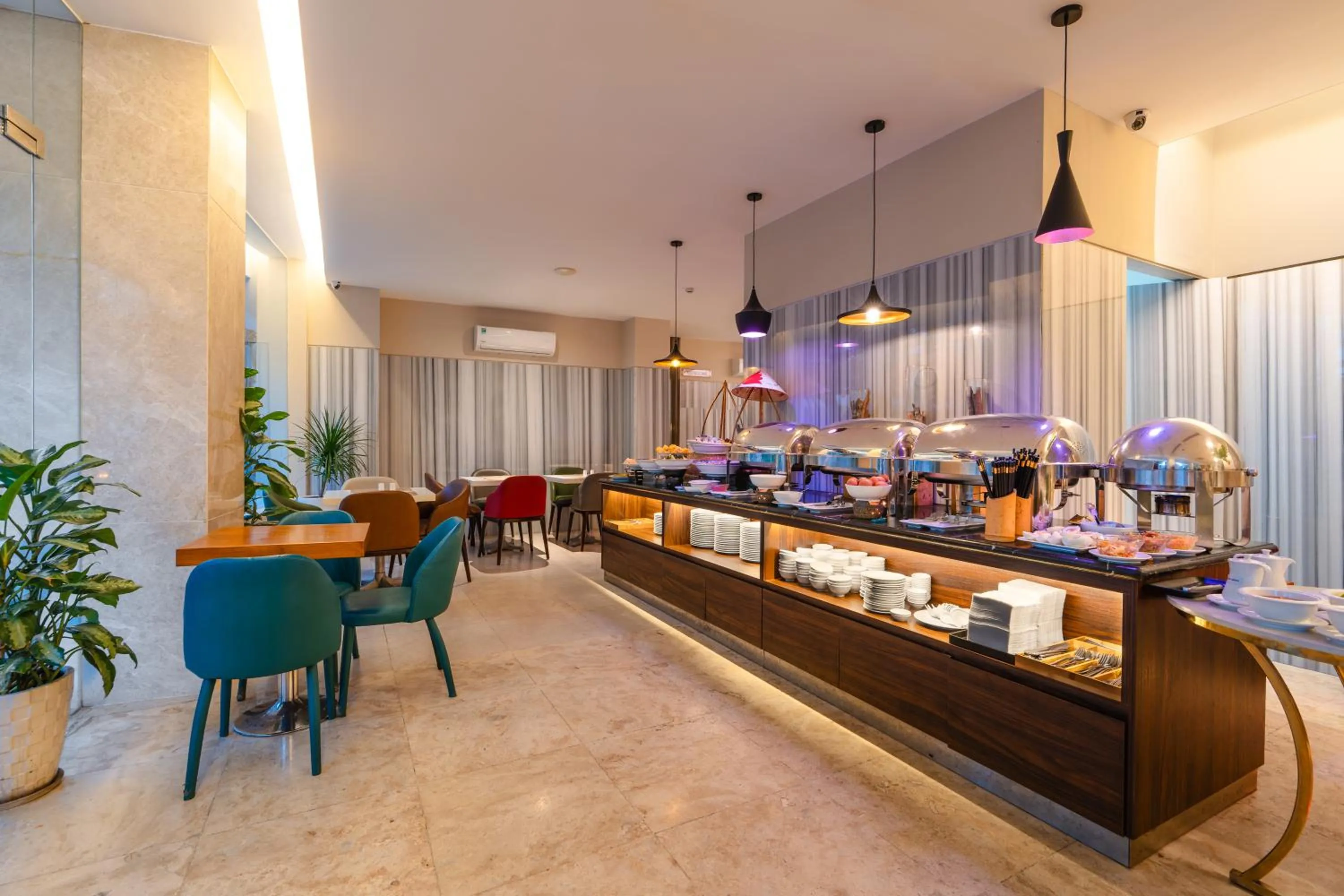 Living room in Liberty Hotel Saigon Greenview