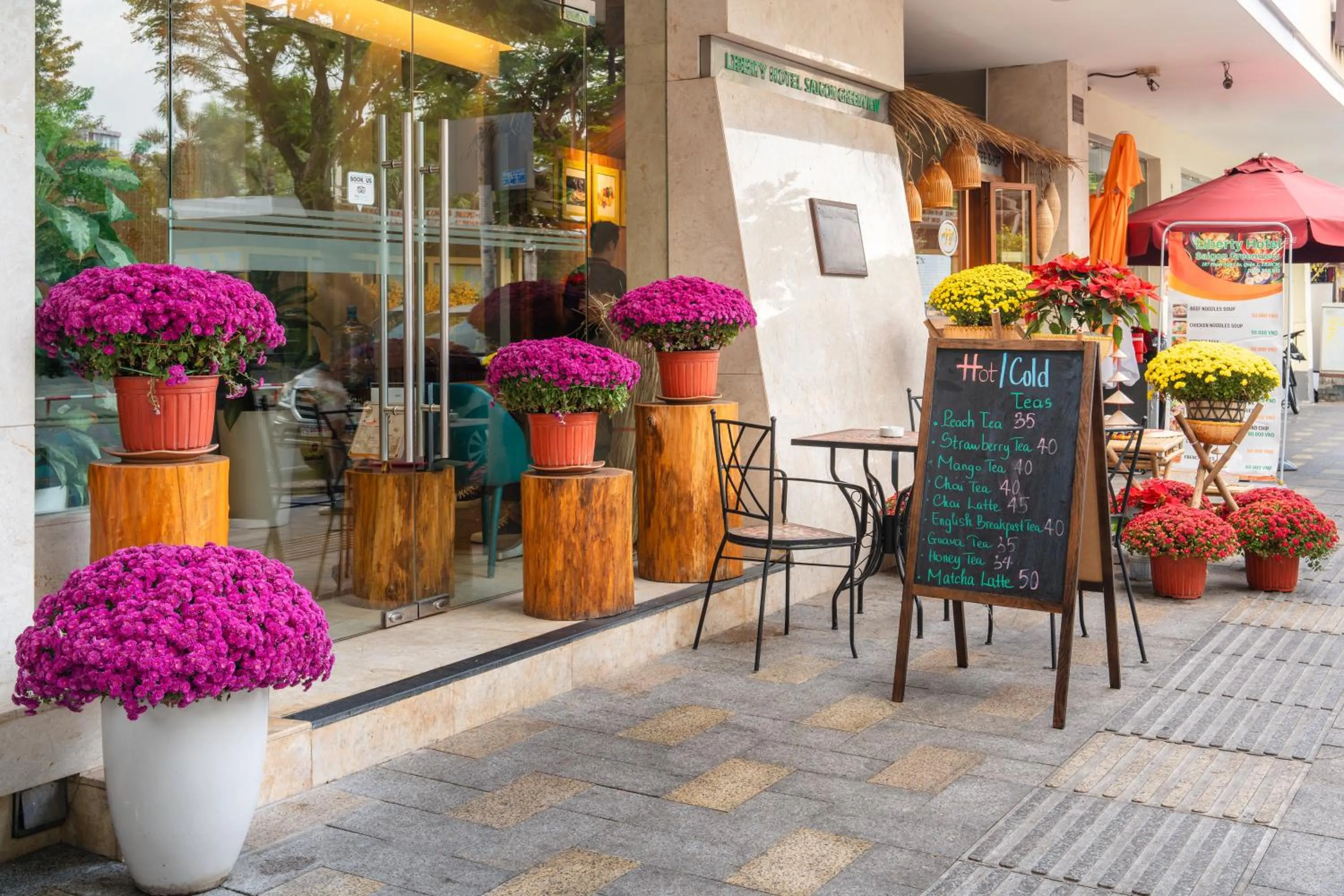 Patio in Liberty Hotel Saigon Greenview