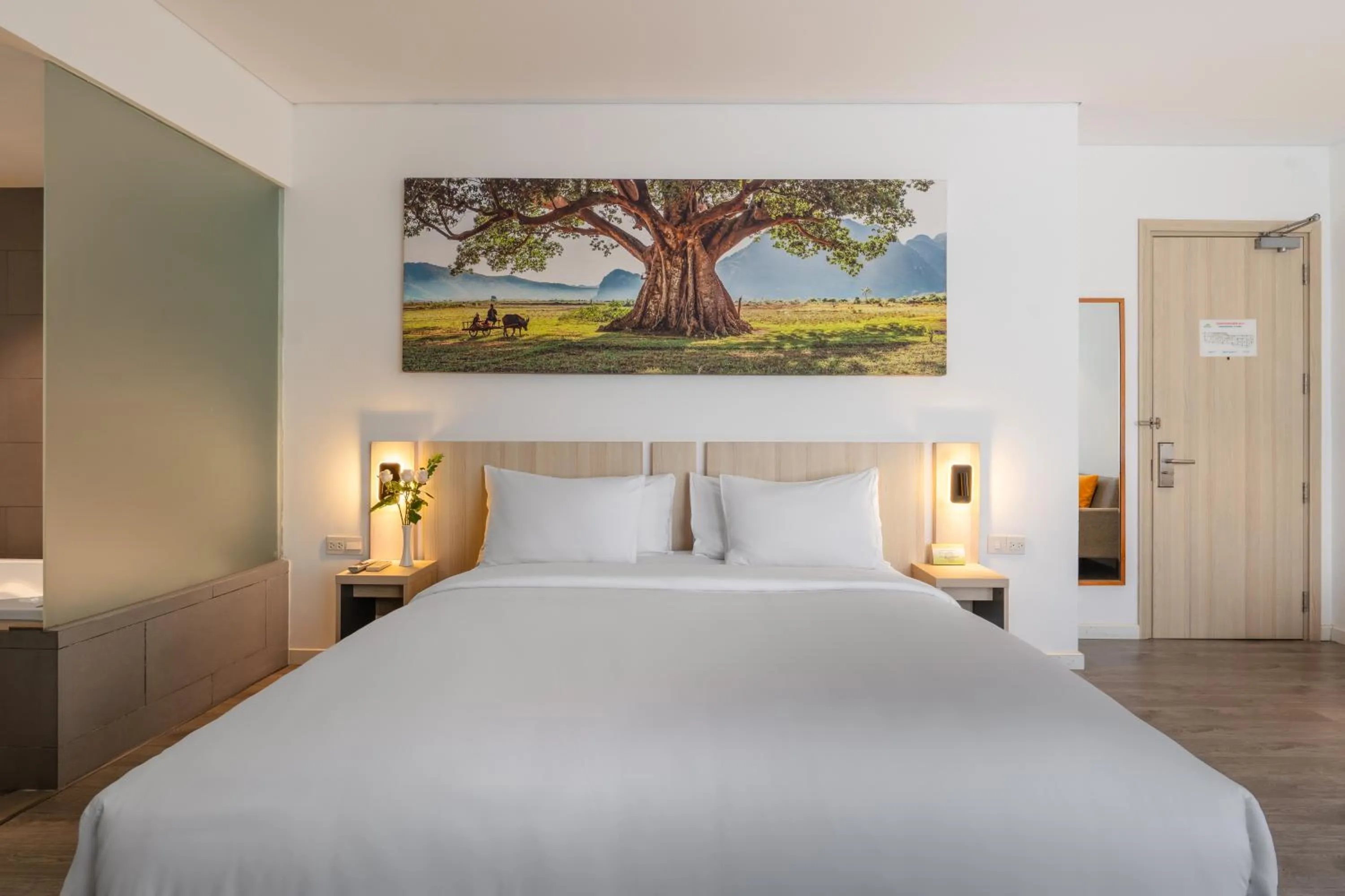 Bedroom, Bed in Liberty Hotel Saigon Greenview