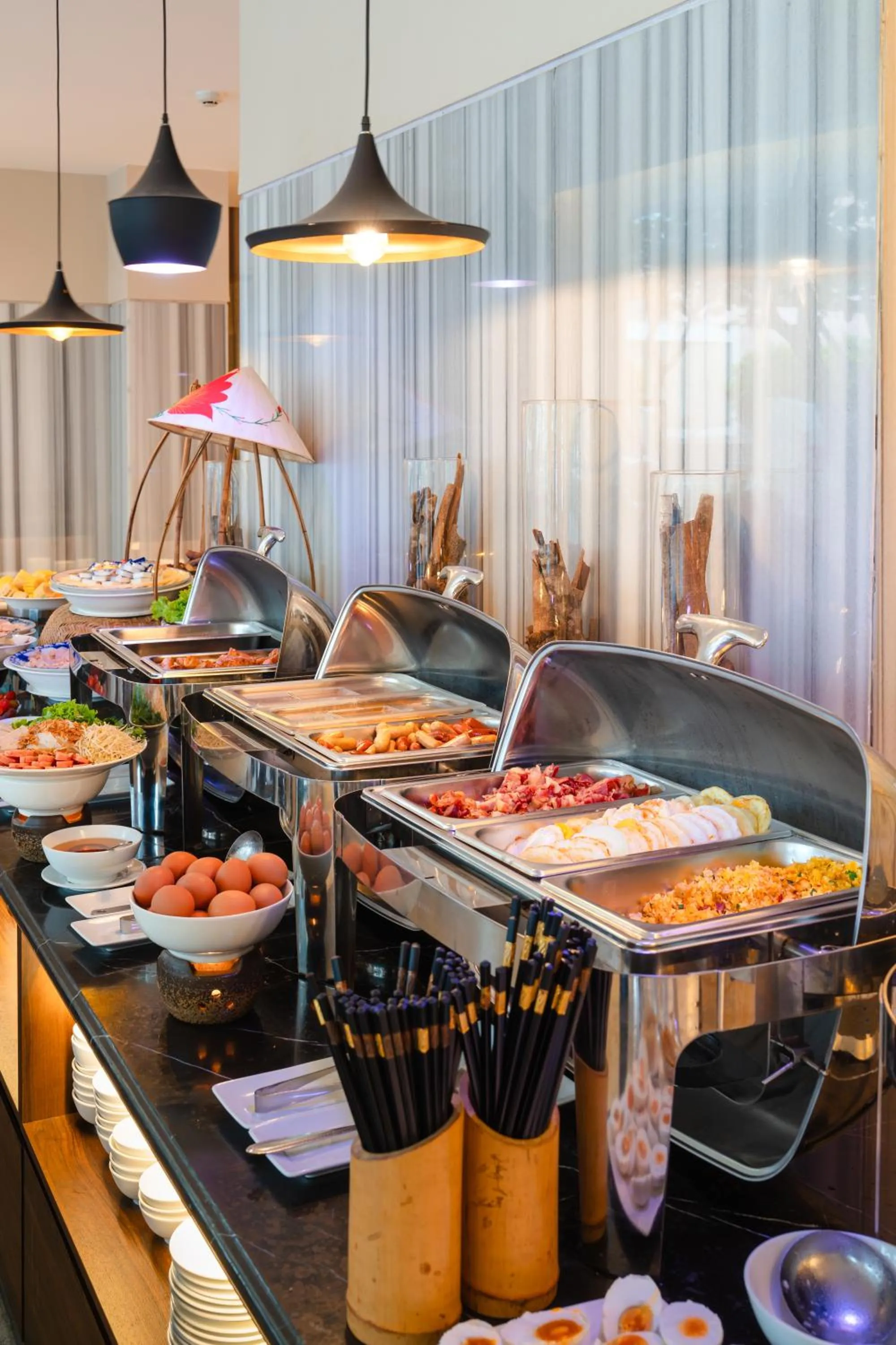 Food and drinks in Liberty Hotel Saigon Greenview