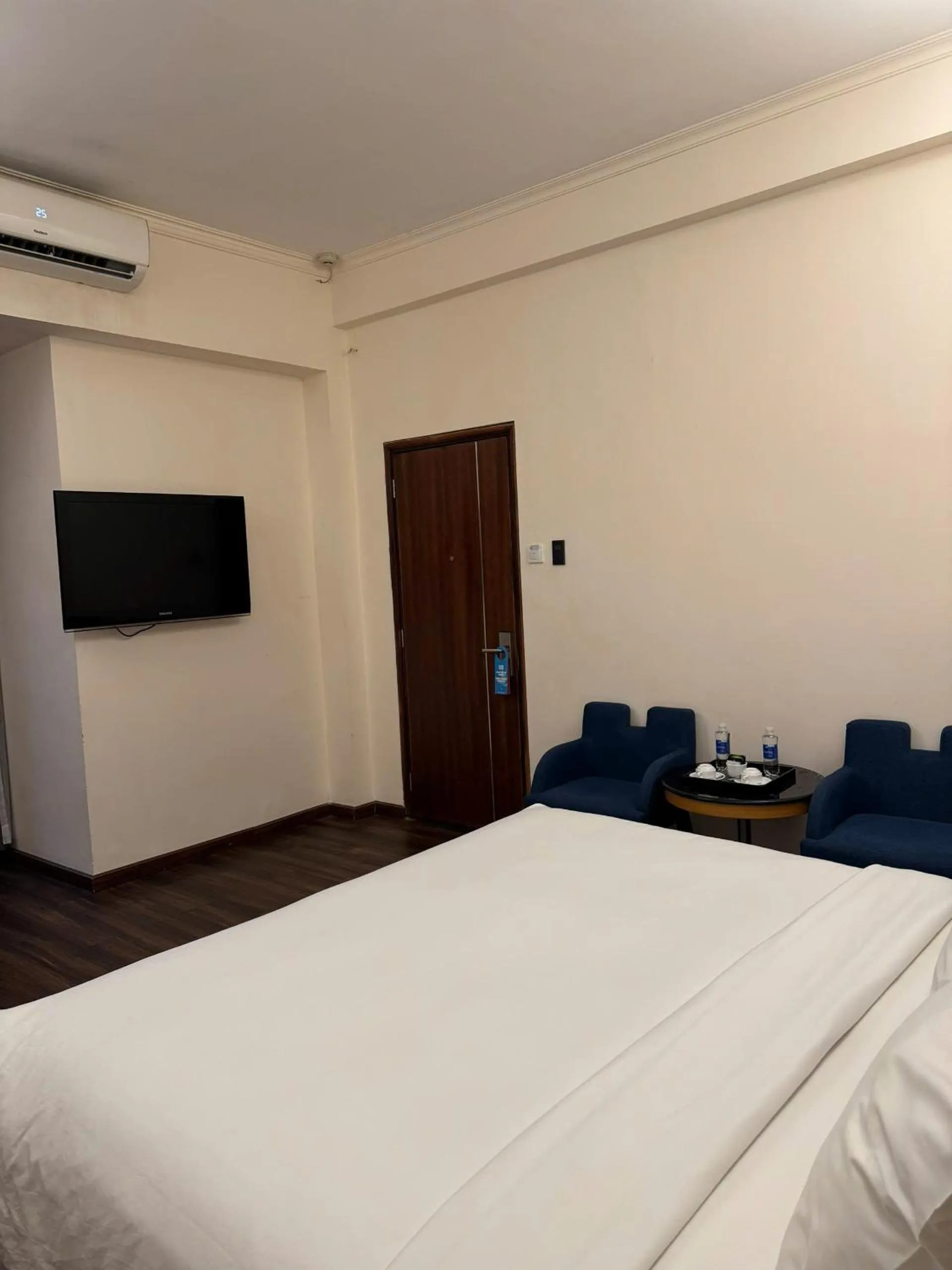 Bed in Liberty 2 Hotel