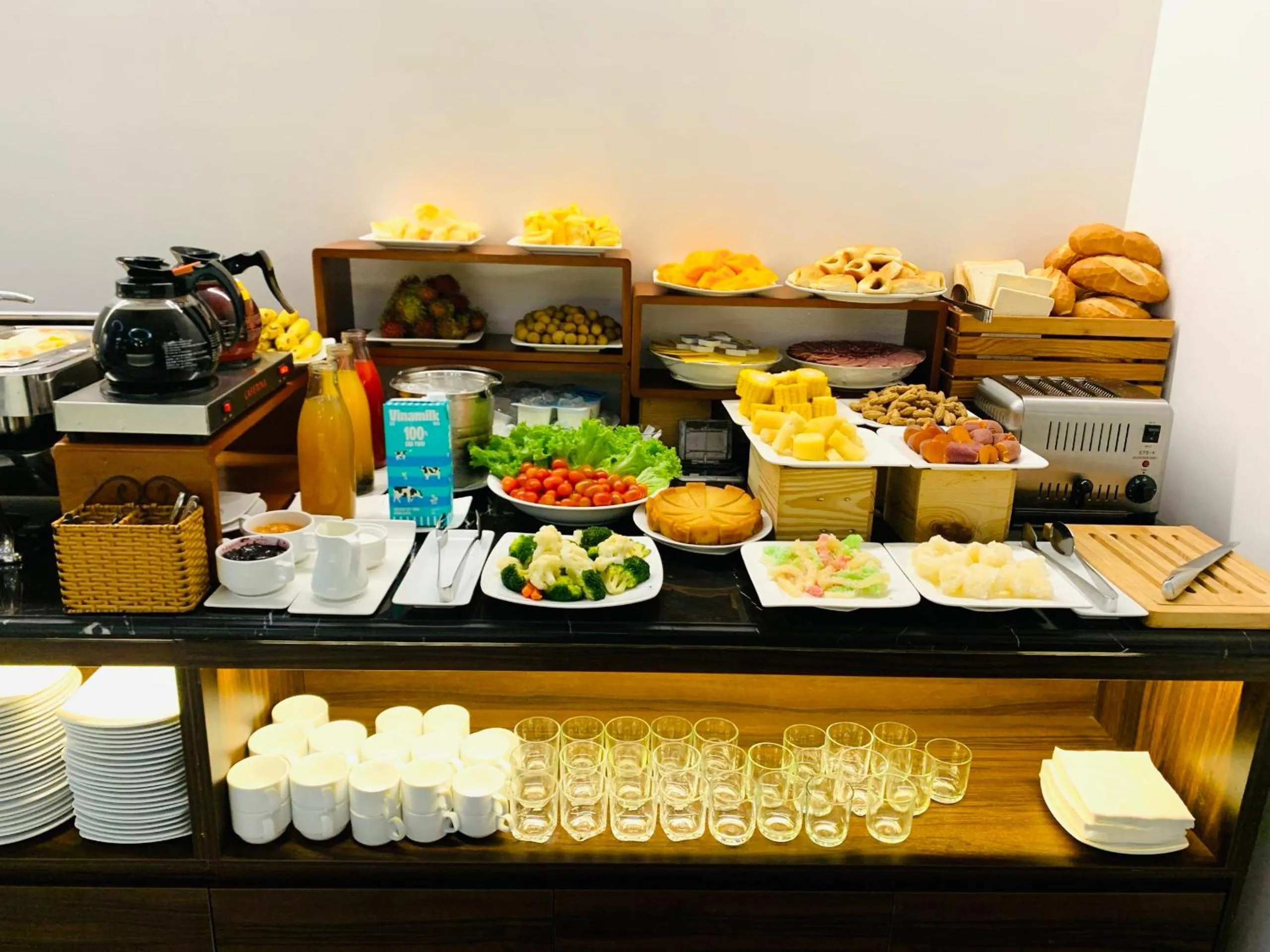 Buffet breakfast in Liberty 2 Hotel