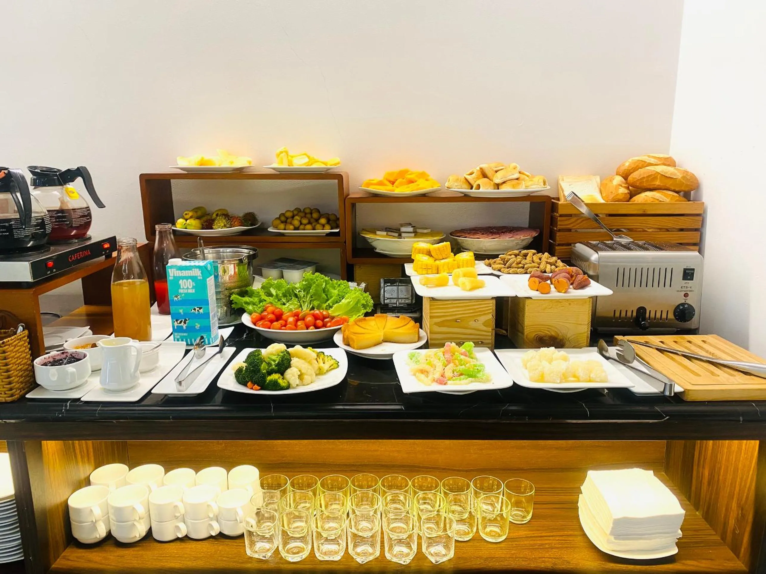 Buffet breakfast in Liberty 2 Hotel