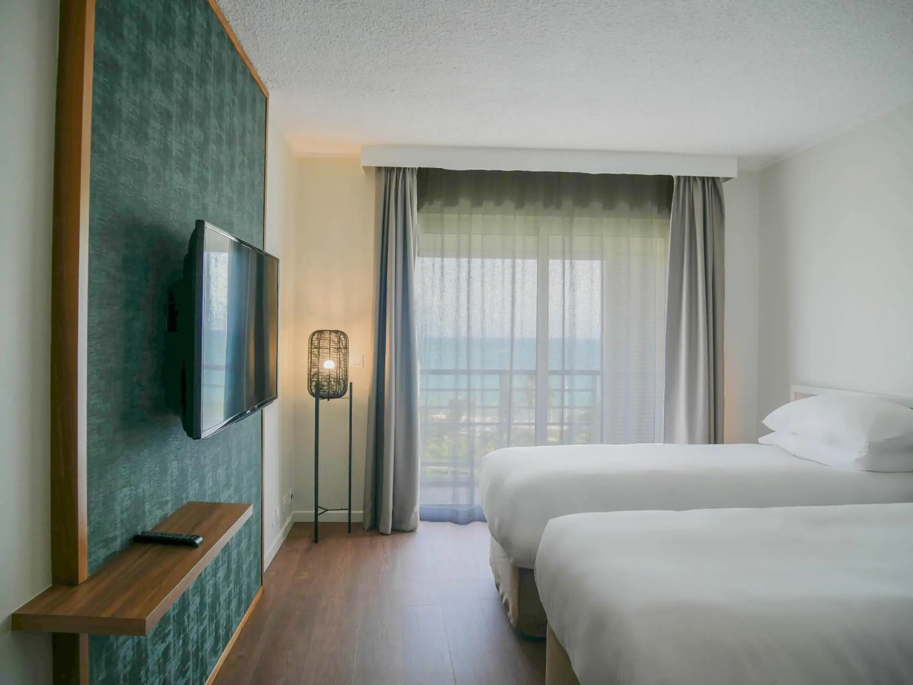 Deluxe Two-Bedroom Apartment with Garden View in Hilton Noumea La Promenade Residences Deluxe Two-Bedroom Apartment with Garden View in Hilton Noumea La Promenade Residences