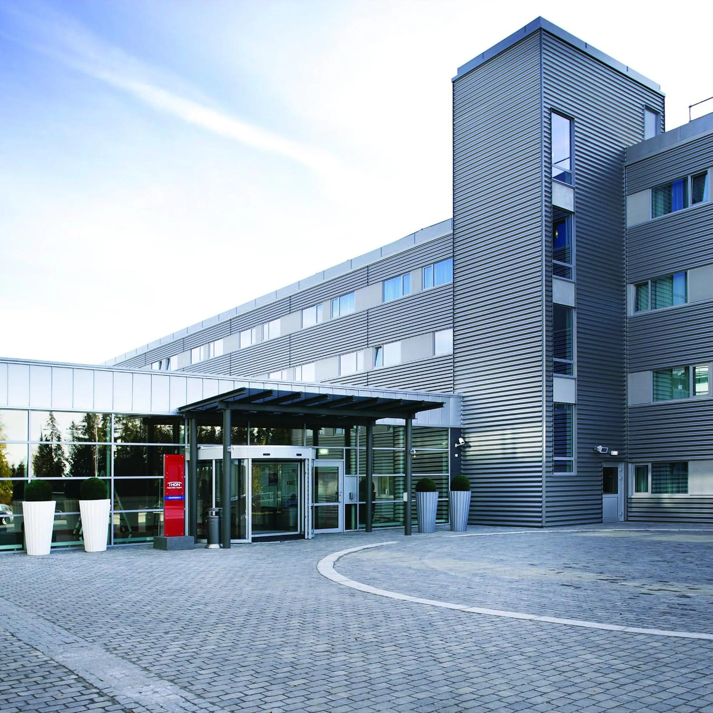 Facade/entrance in Thon Hotel Oslo Airport