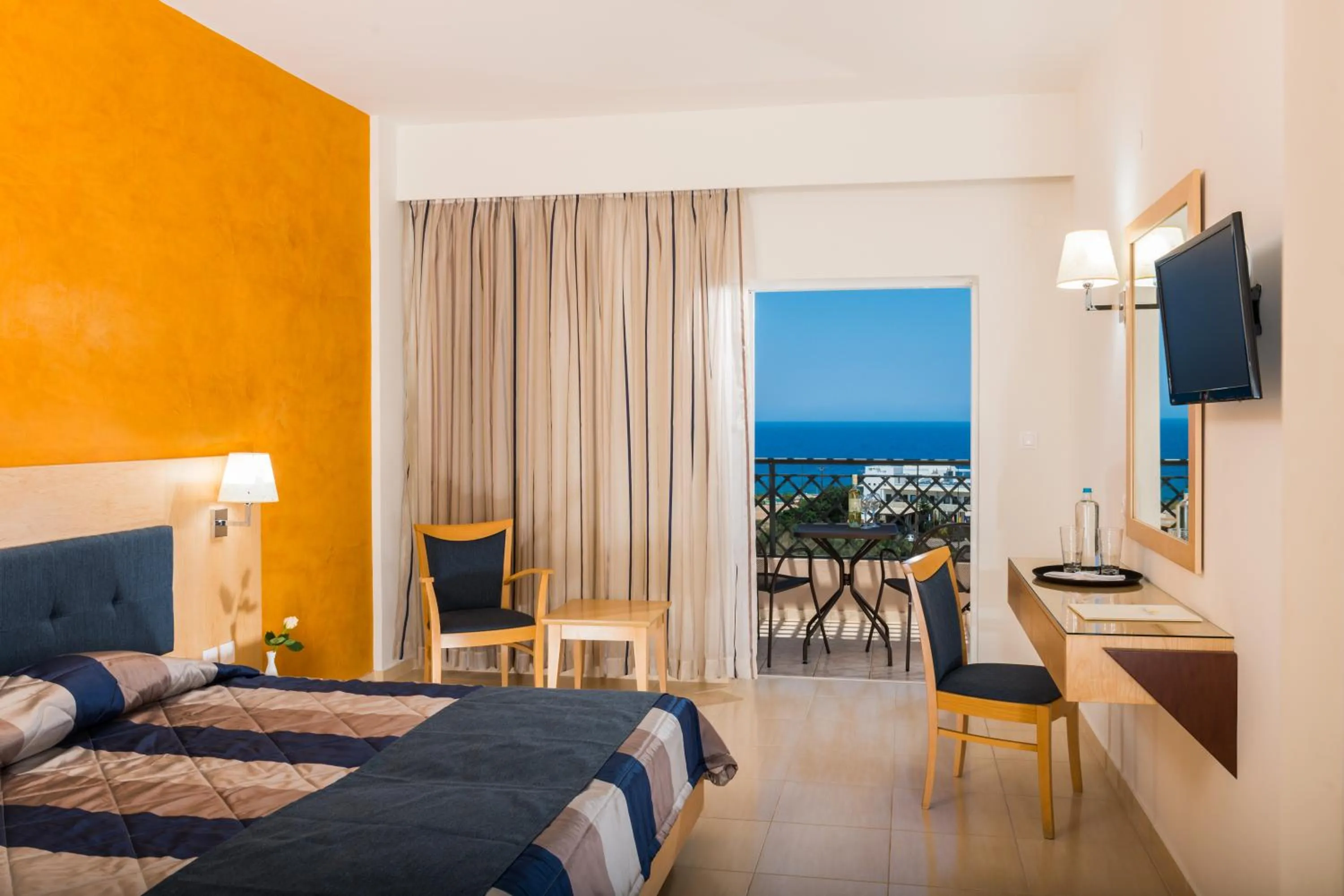 Photo of the whole room, Bed in Grand Hotel Holiday Resort