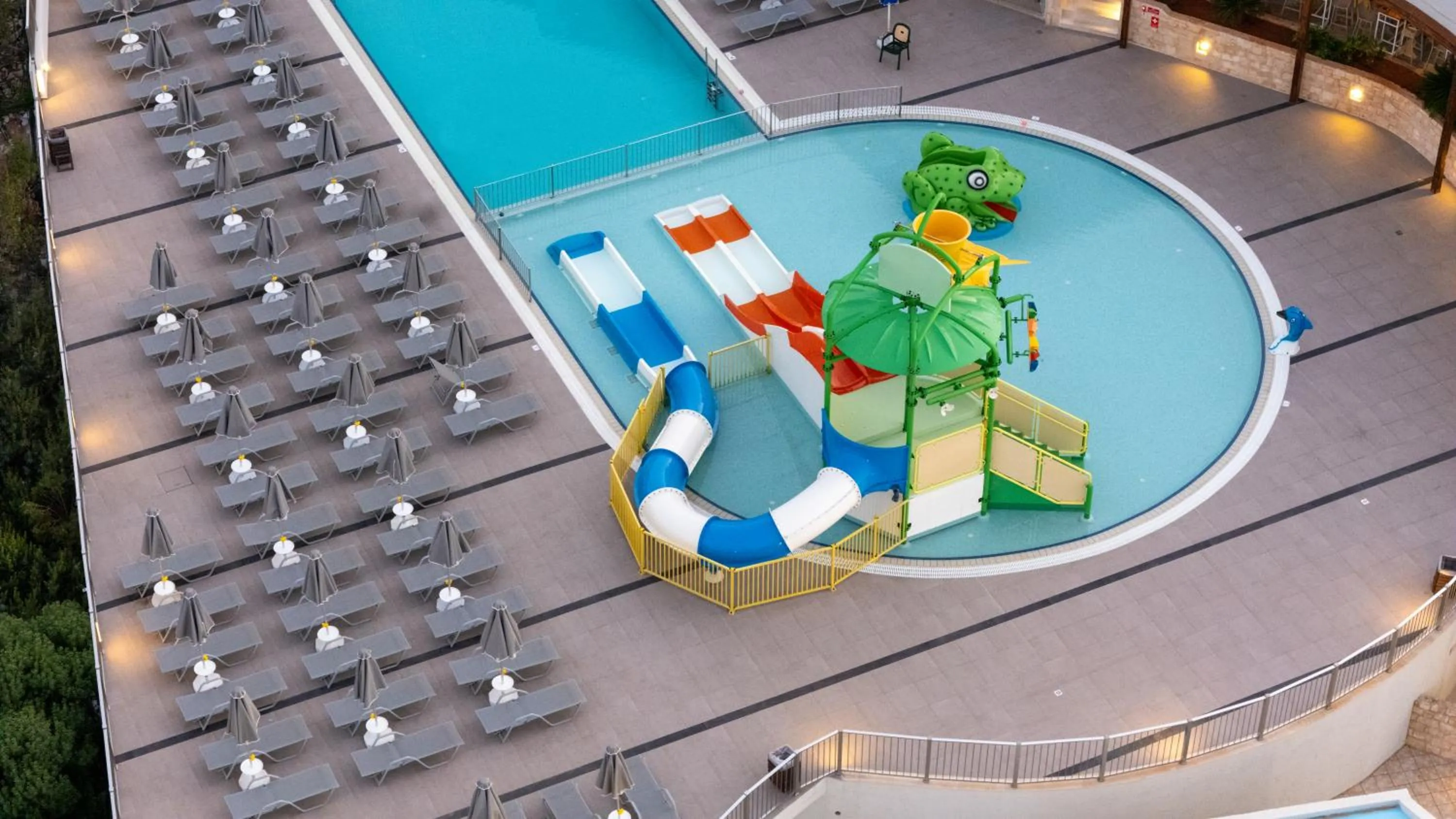 Grand Hotel Holiday Resort