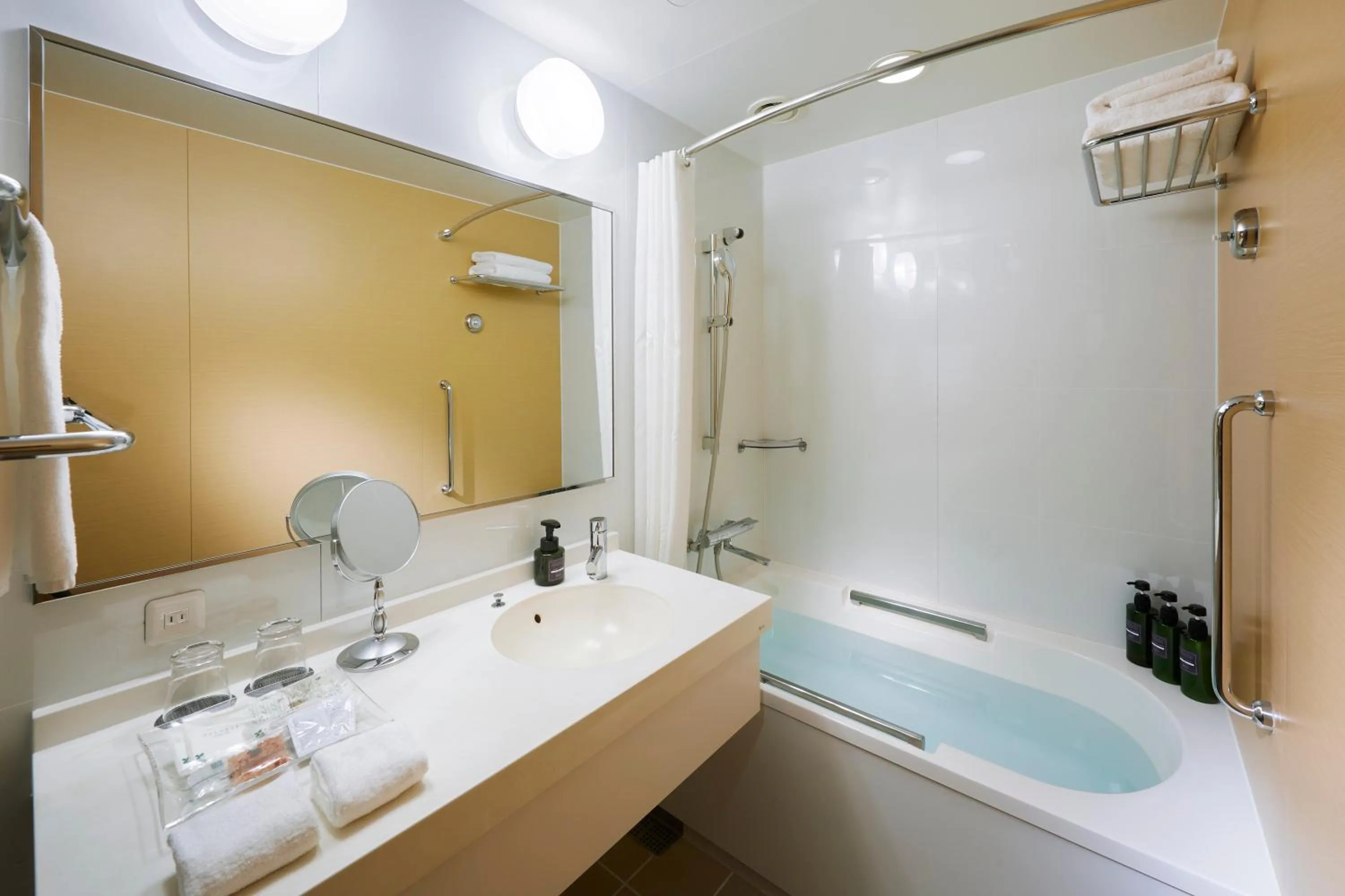 Bathroom in Hotel Niwa Tokyo