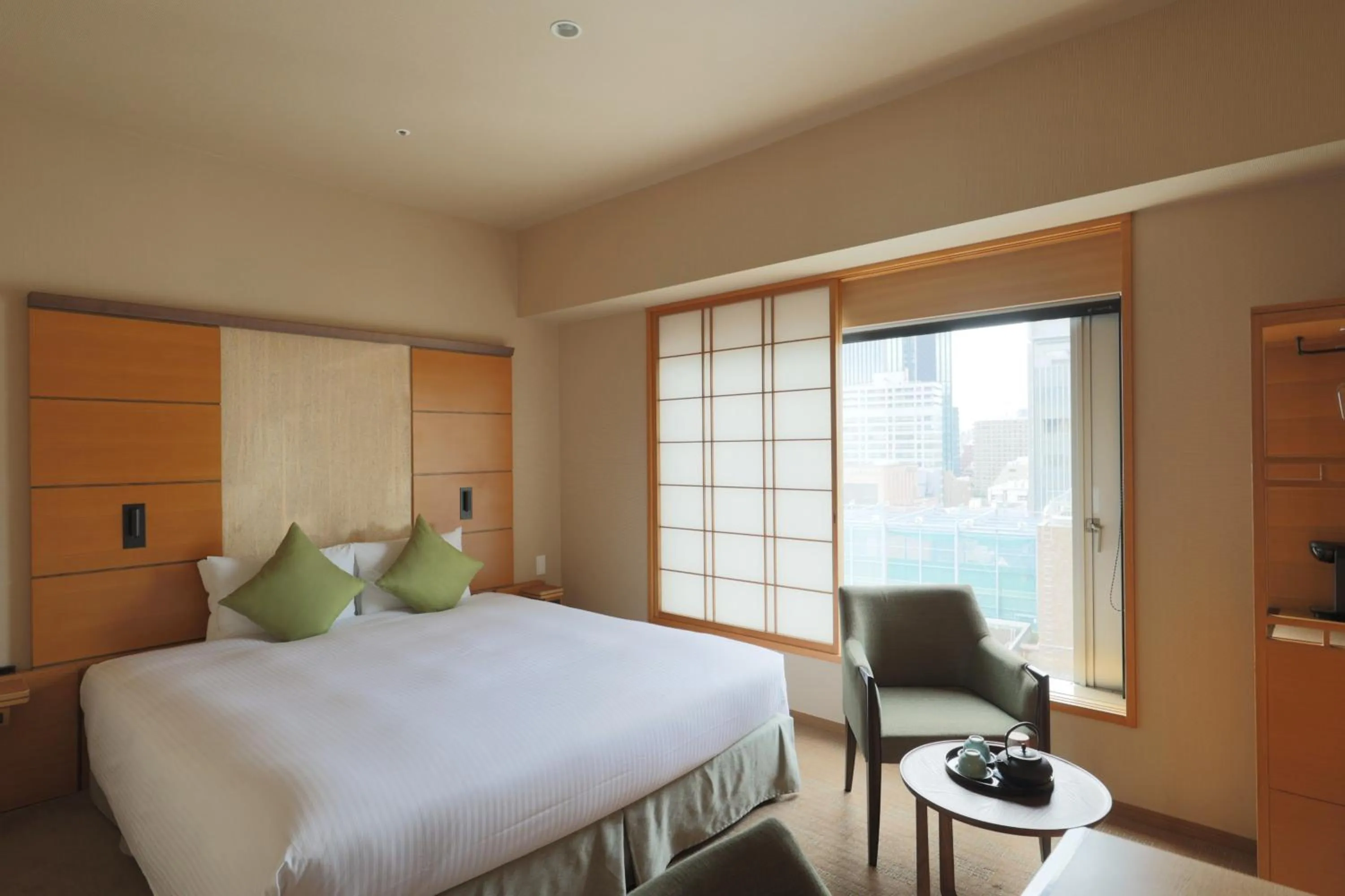 Photo of the whole room, Bed in Hotel Niwa Tokyo