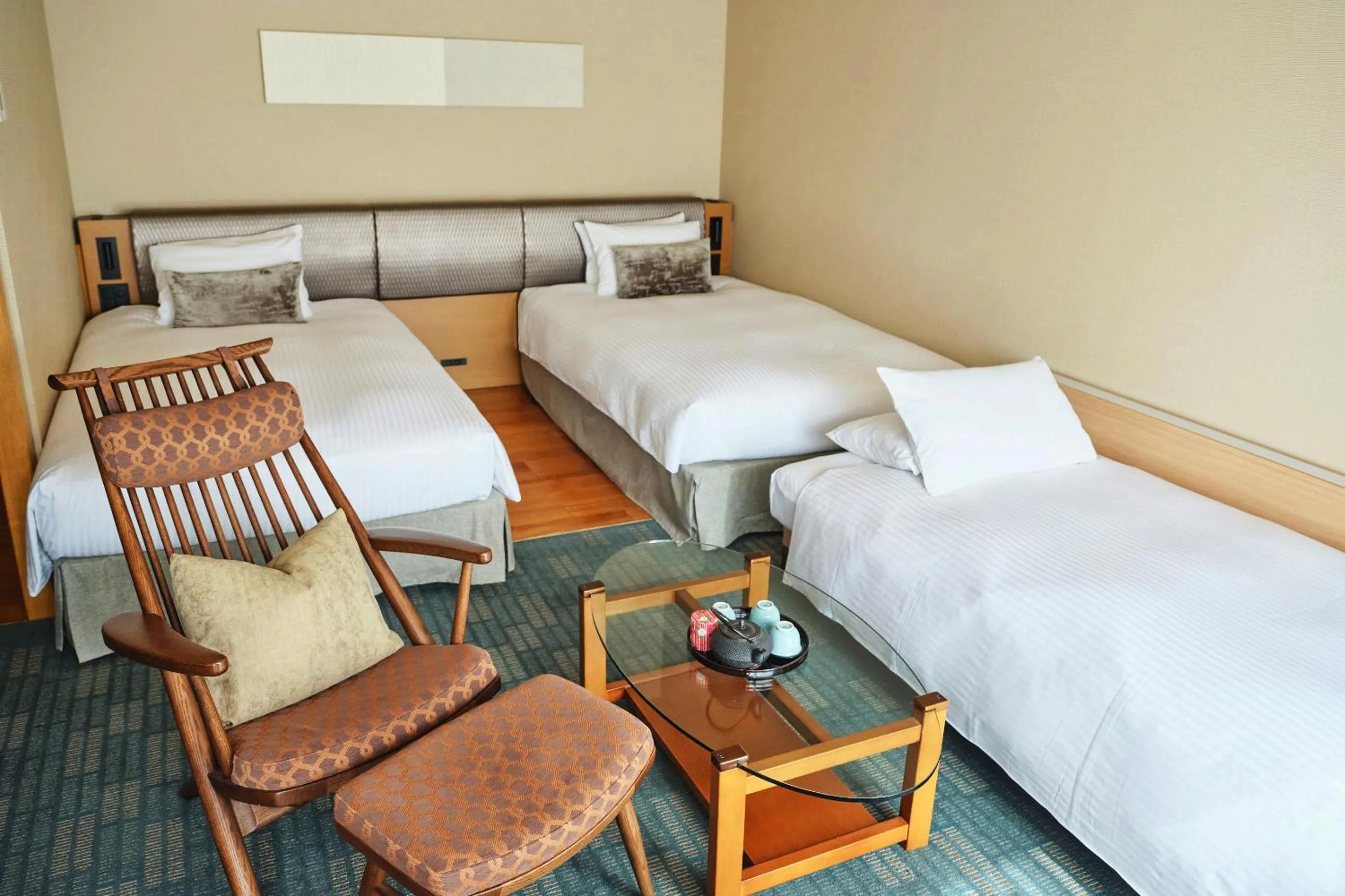 Bed in Hotel Niwa Tokyo