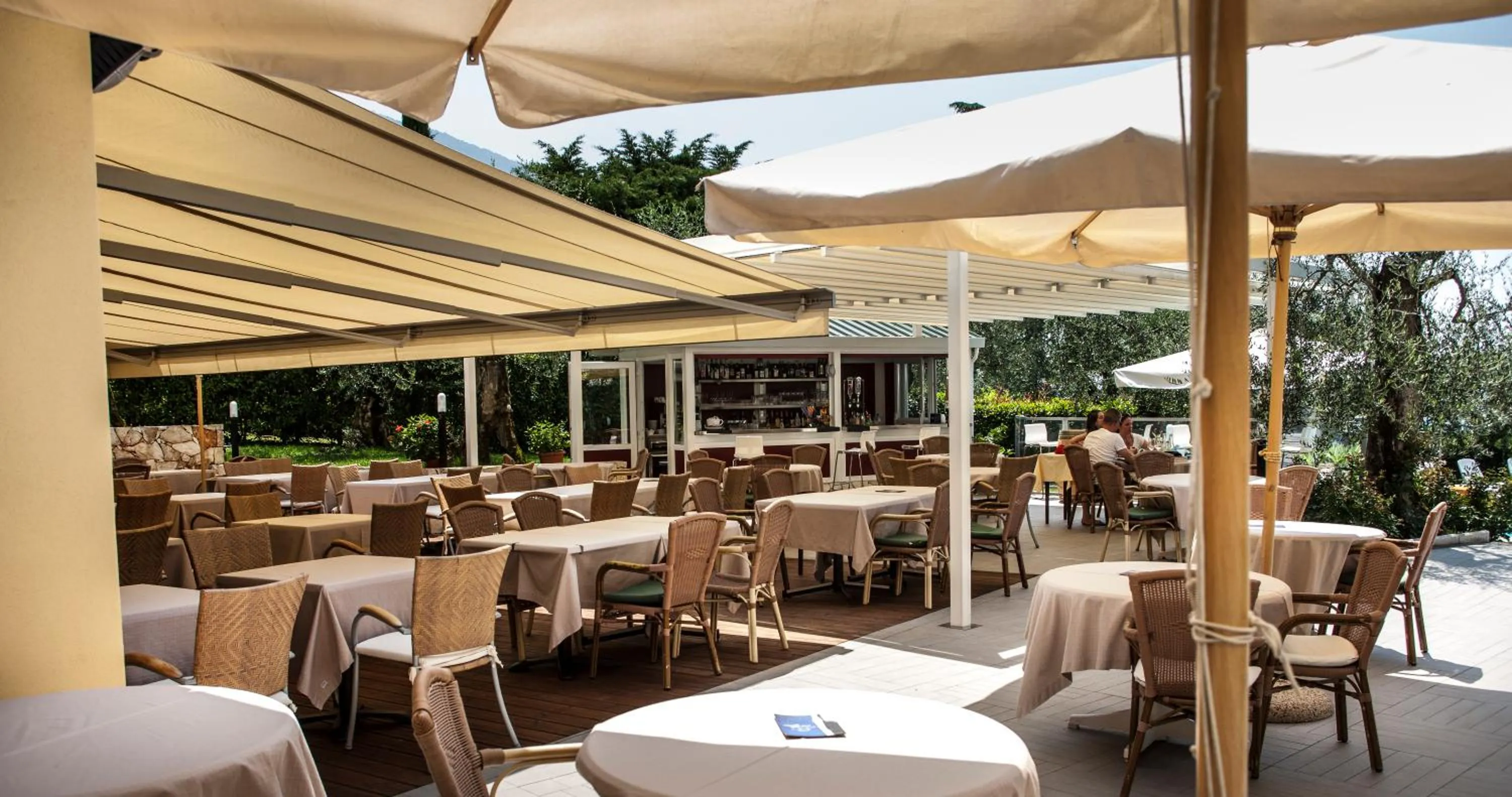 Restaurant/places to eat in Hotel Baia Verde