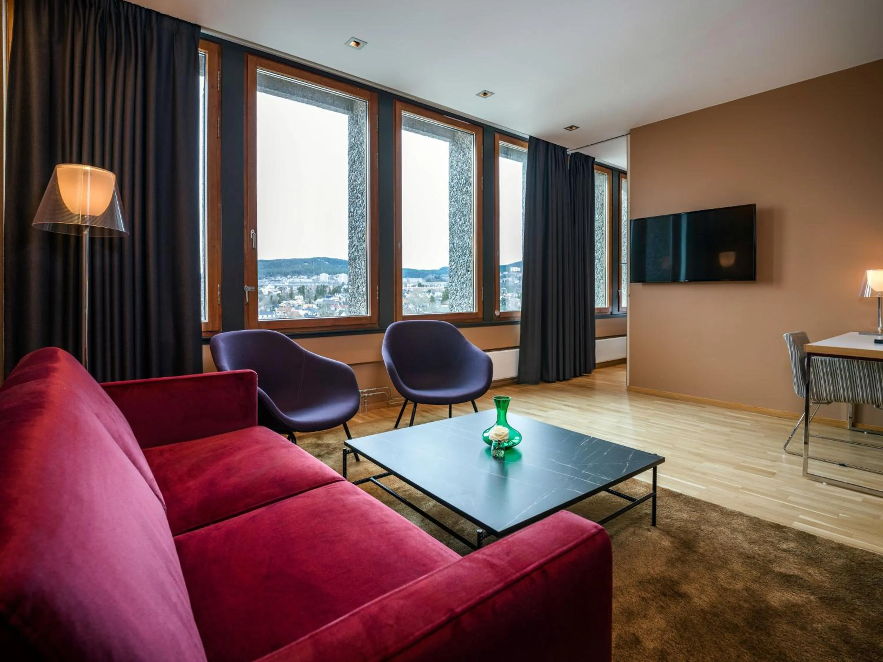 TV and multimedia in Quality Hotel 33