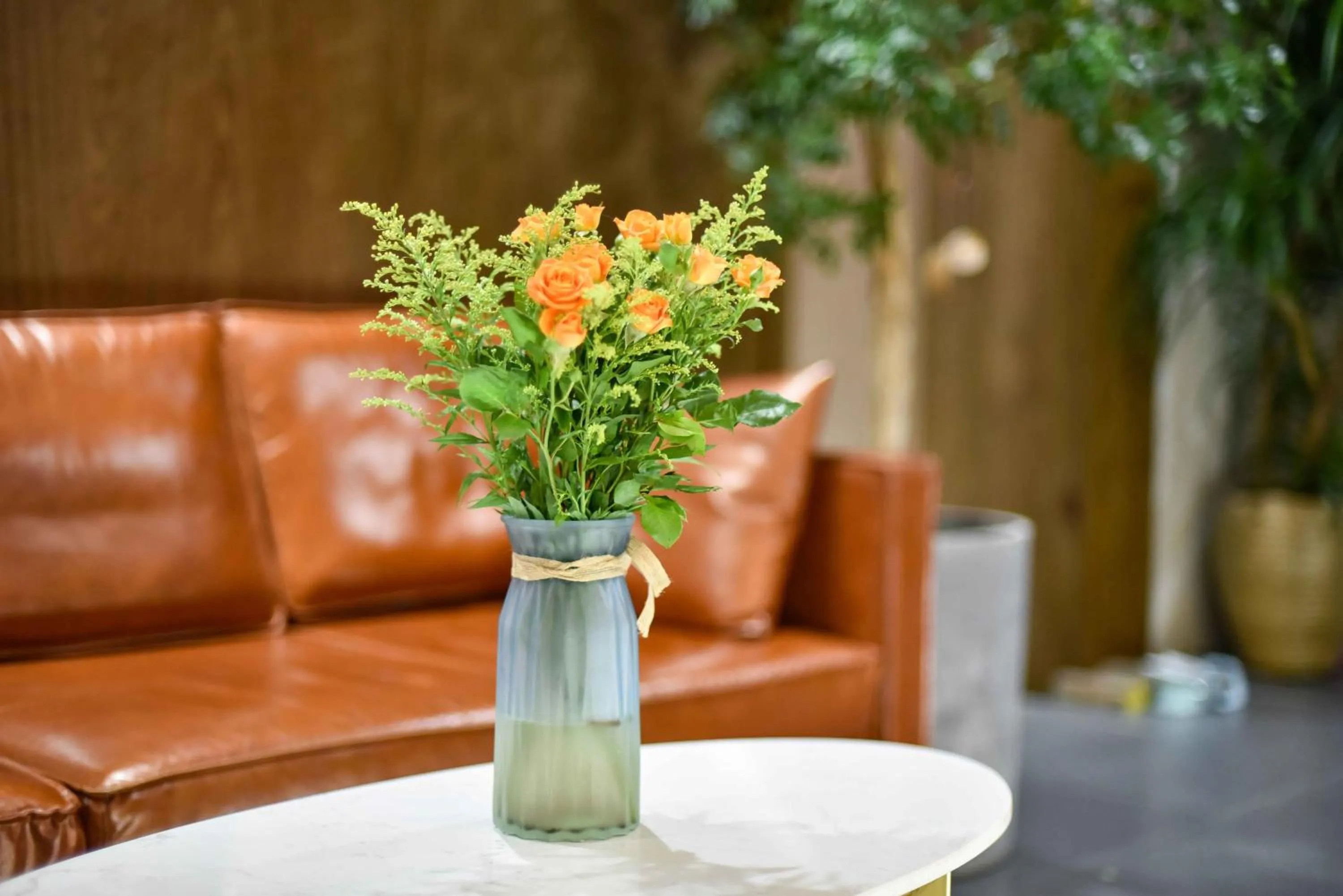 Lobby or reception in Xingshe Alley Courtyard Hotel Beijing Wangfujing Forbidden City Branch - Breakfast included & English speaking reception & Free WiFi and Laundry room & Hutong Culture & Cat-keeping & Flower-growing Terrace & One day tour service & Free coffee