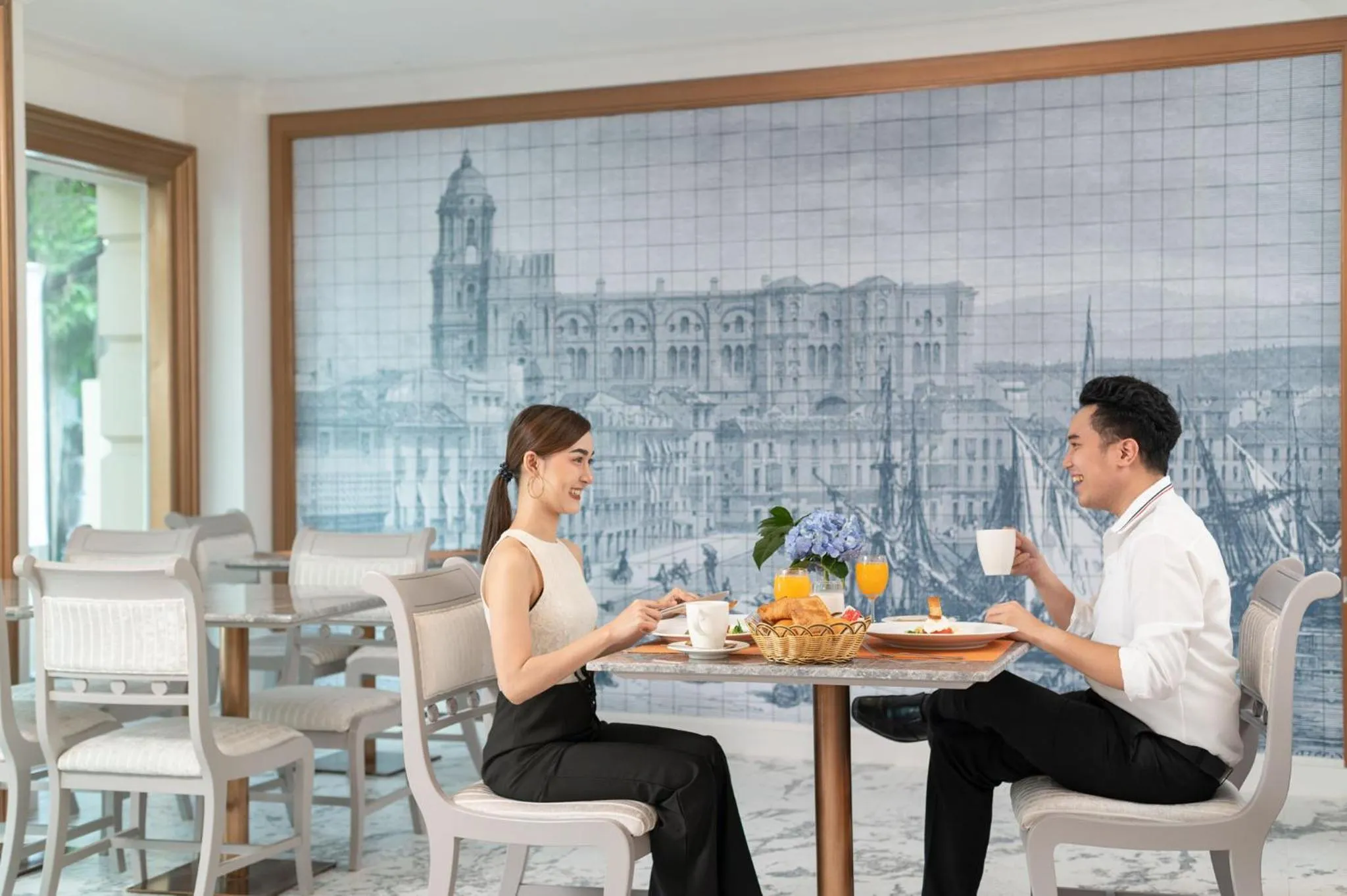 Restaurant/places to eat in Kingston Suites Bangkok