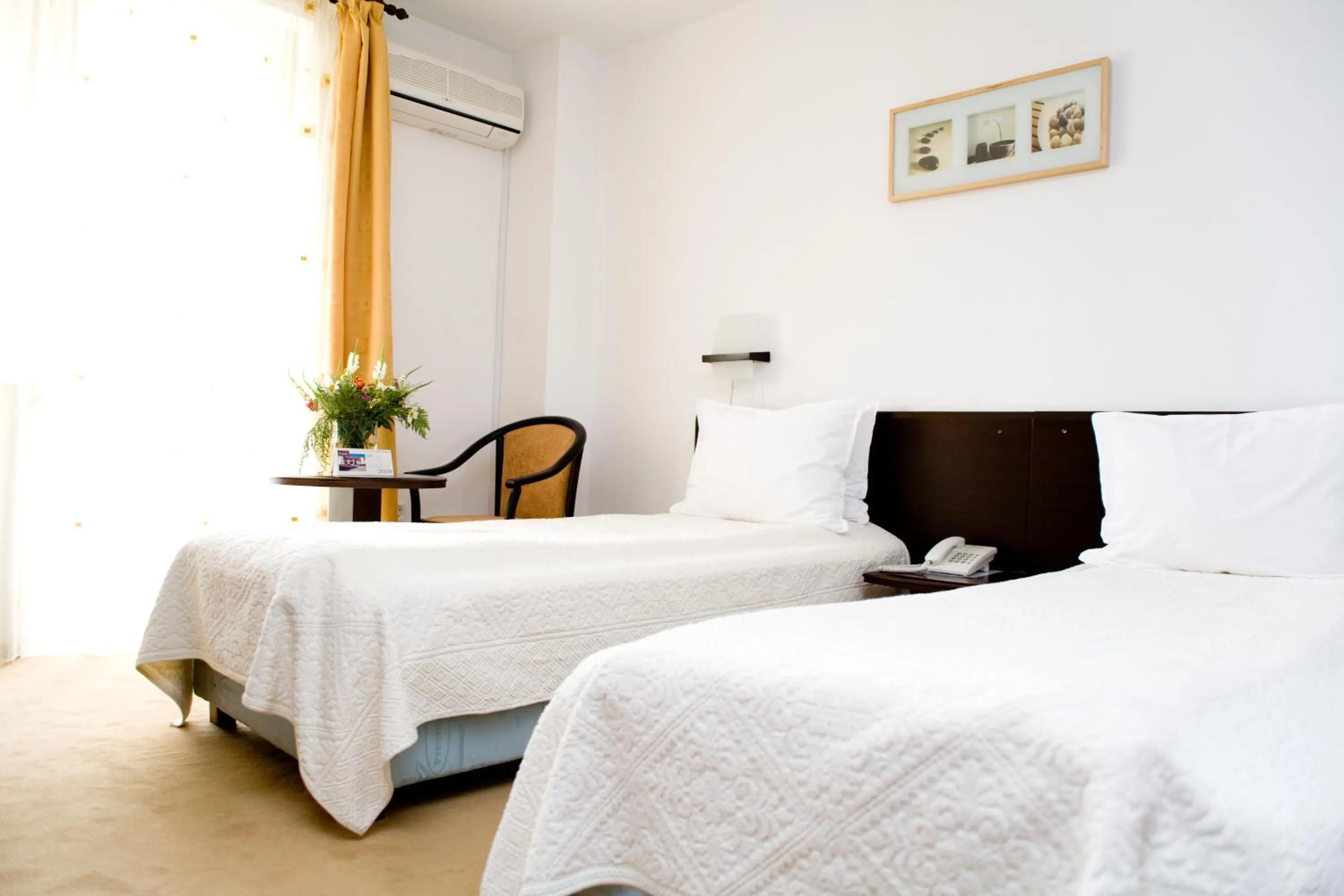 Balcony/Terrace, Bed in Rubin