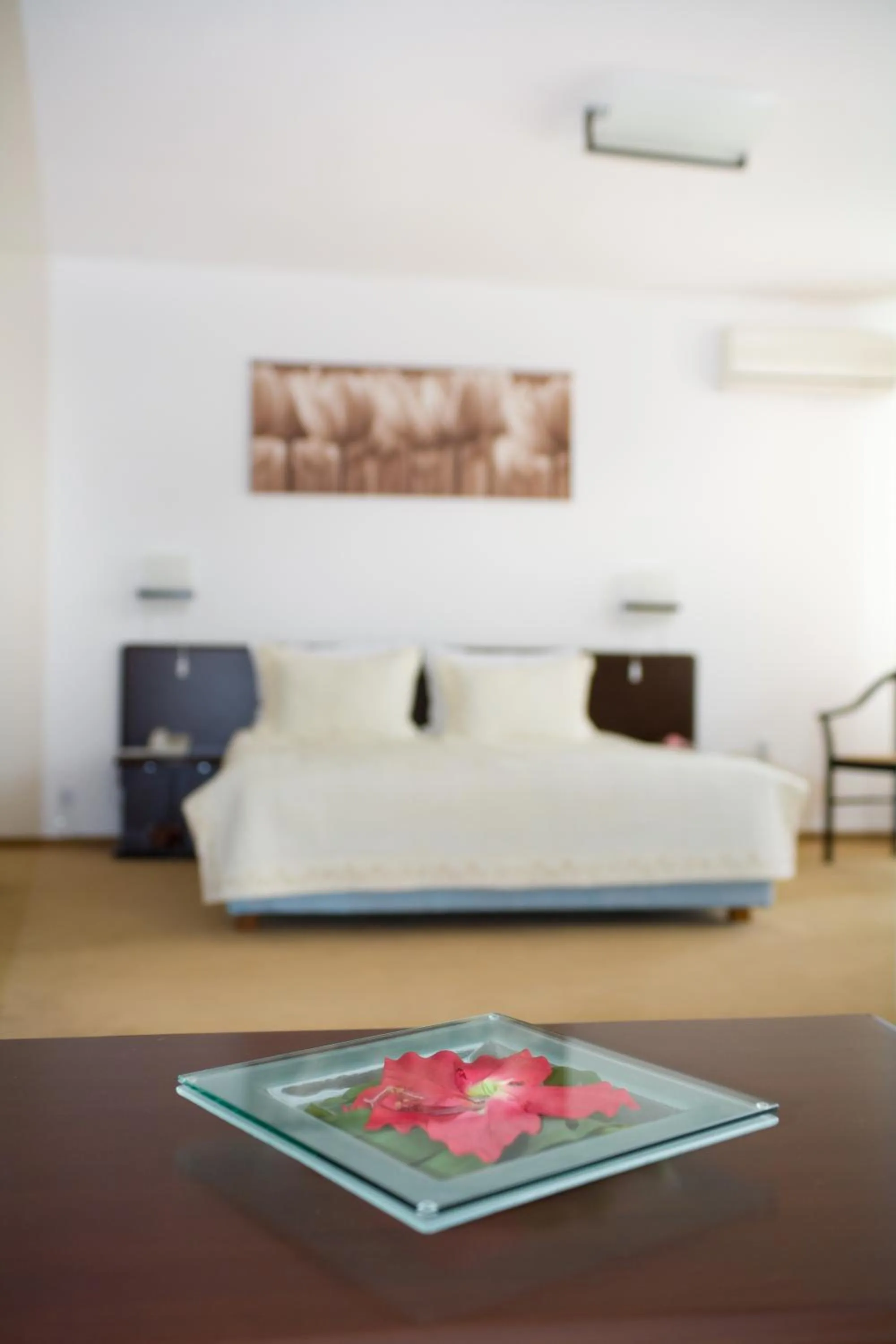 Photo of the whole room, Bed in Rubin