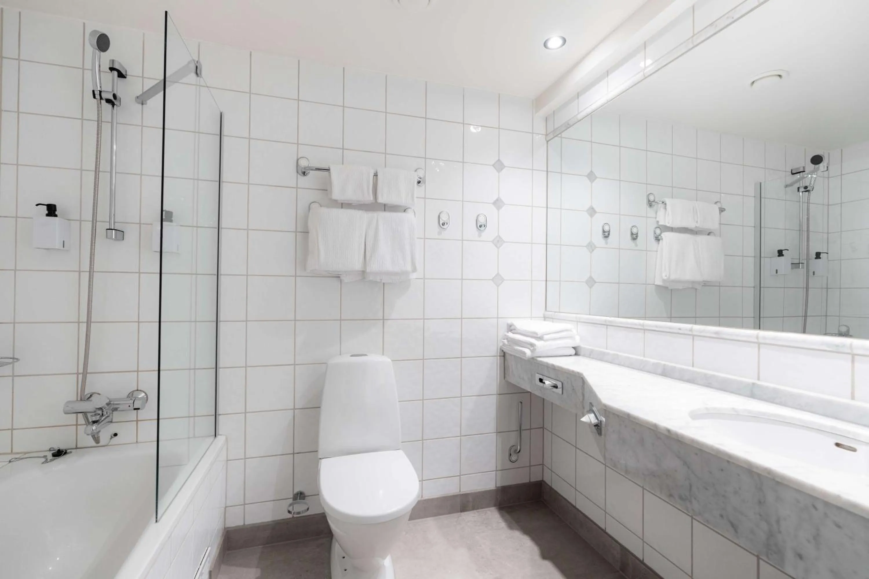 Bathroom in Scandic Oslo City