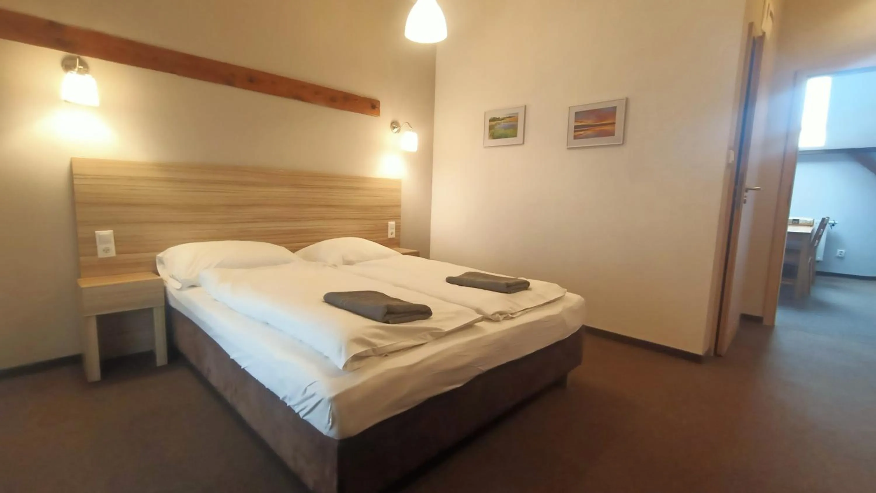 Photo of the whole room, Bed in Folwark Na Półwyspie