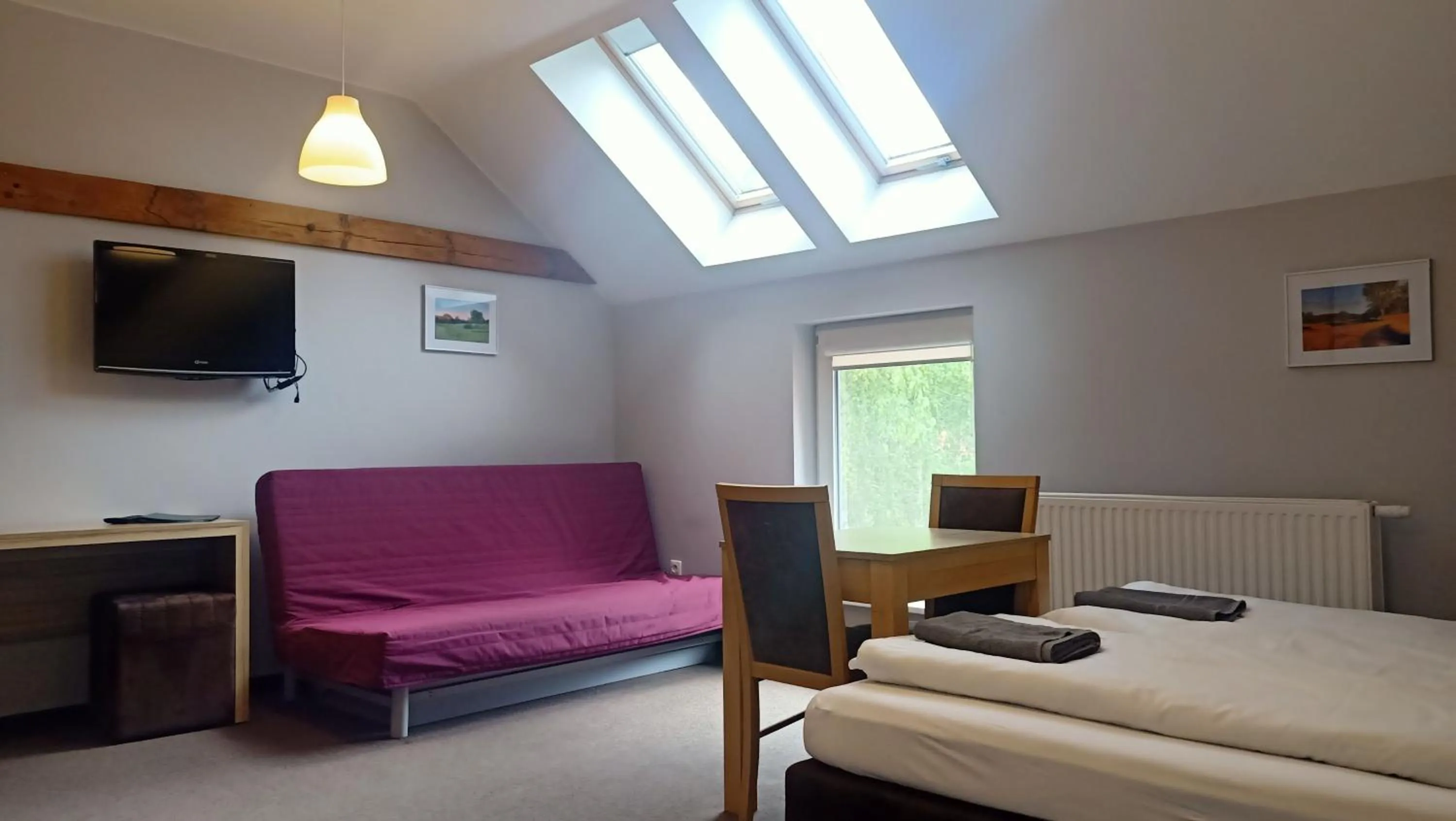 Photo of the whole room, Bed in Folwark Na Półwyspie