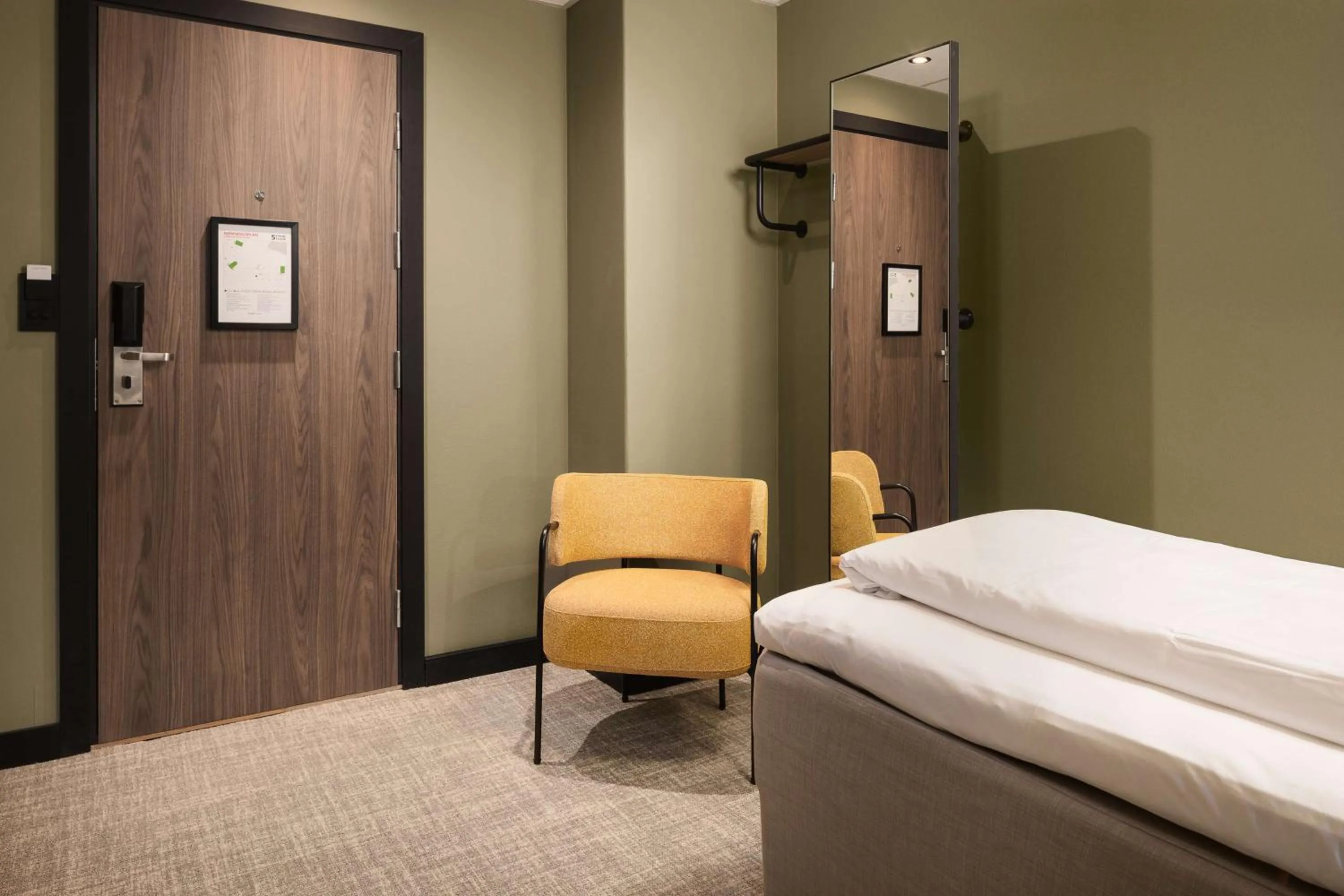 Bedroom, Bed in Scandic Holberg