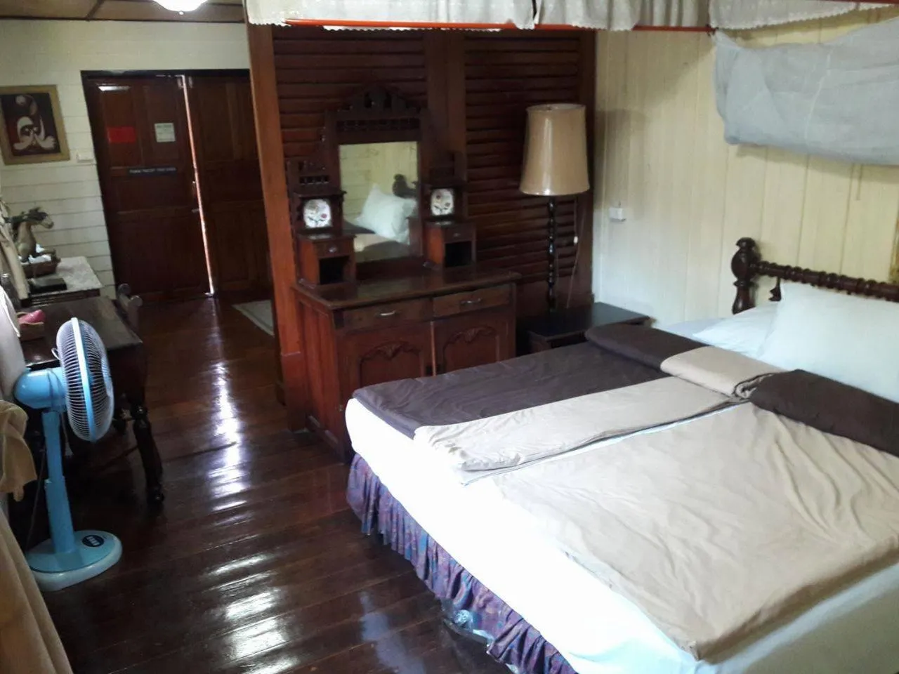 Bedroom, Bed in Gap's house