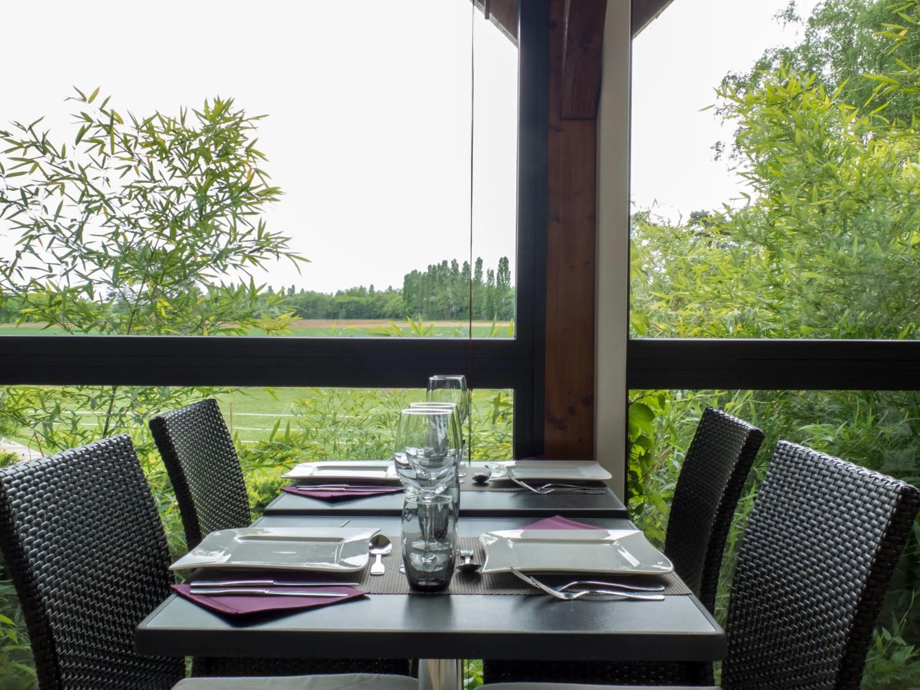 Restaurant/places to eat in Logis Hôtel Restaurant La Vieille Ferme, Mâcon Nord