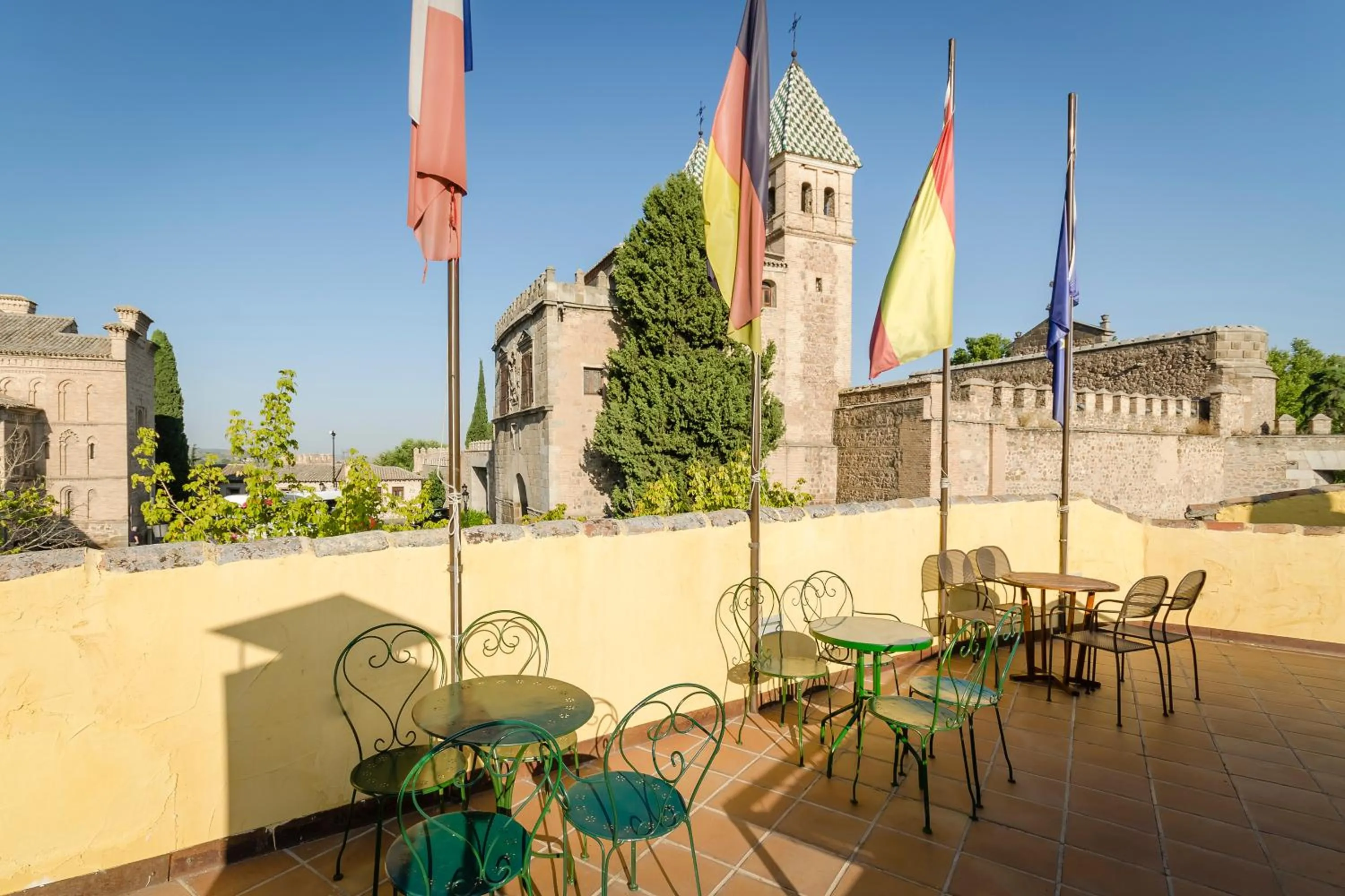 Patio in YIT Puerta Bisagra