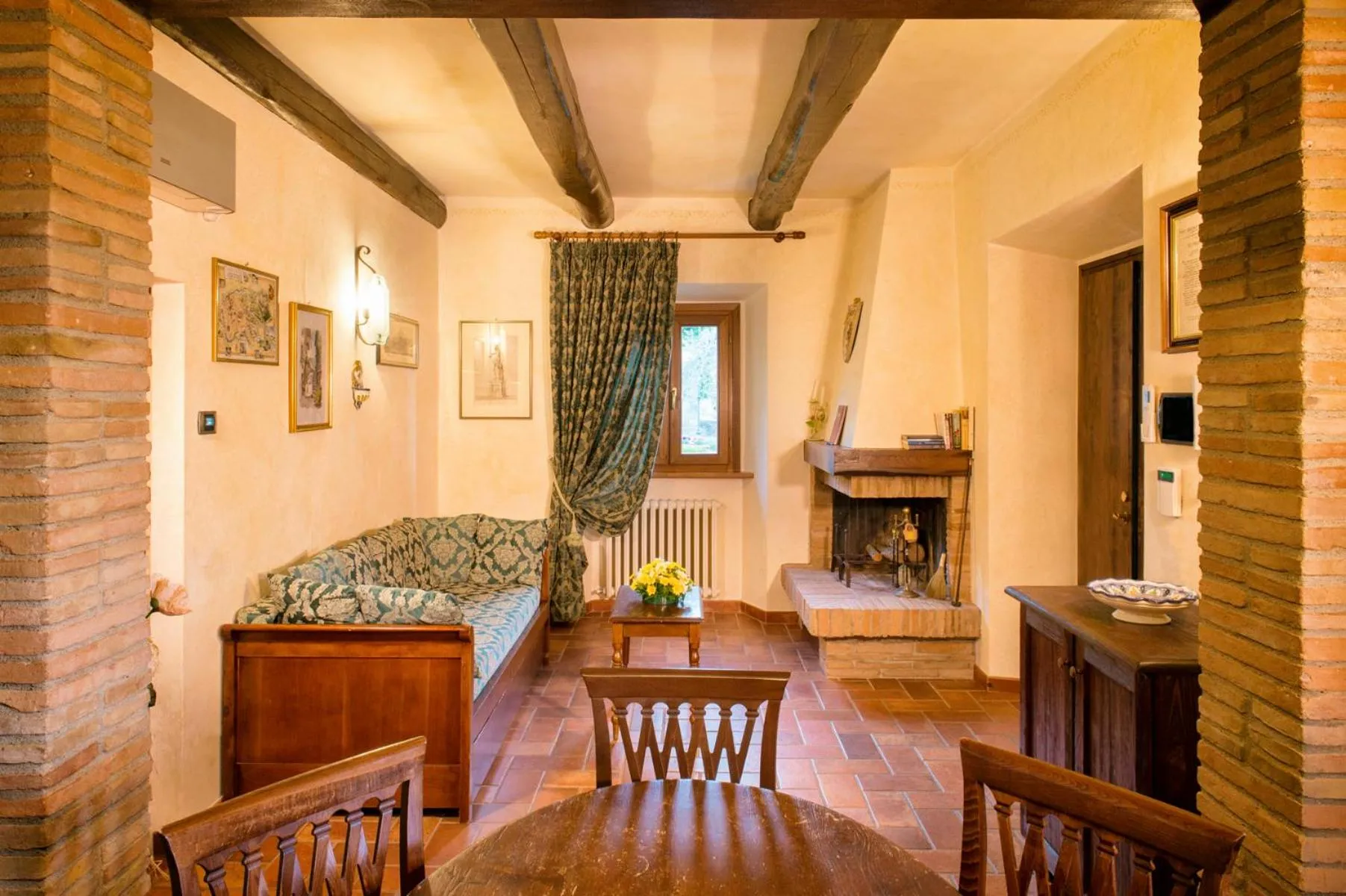 Living room in Rocca Di Pierle, Agriturismo di Charme - Cortona