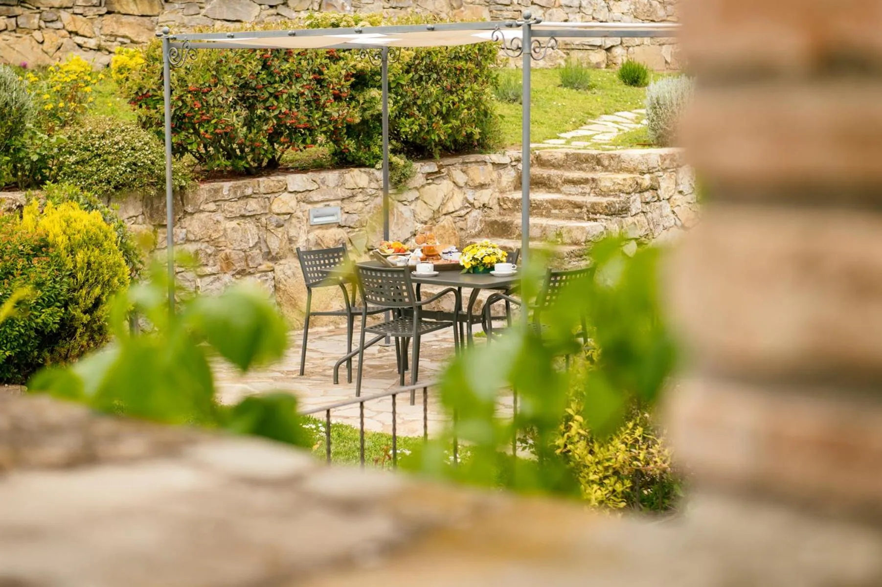 Patio in Rocca Di Pierle, Agriturismo di Charme - Cortona