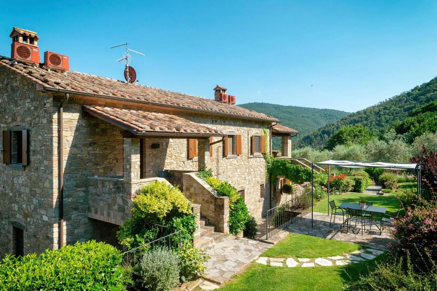Facade/entrance in Rocca Di Pierle, Agriturismo di Charme - Cortona
