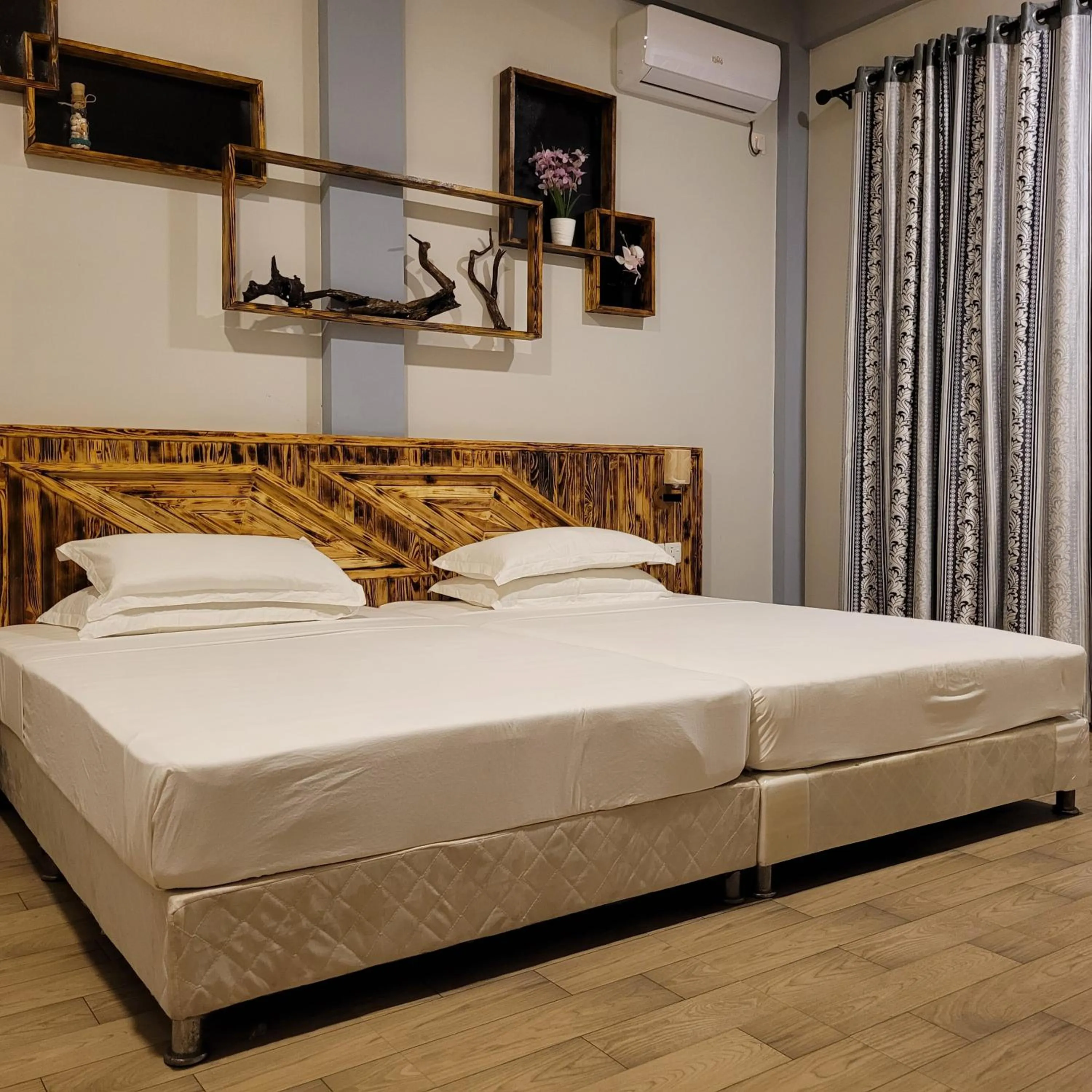 Bed in Annama Lodge and Dive