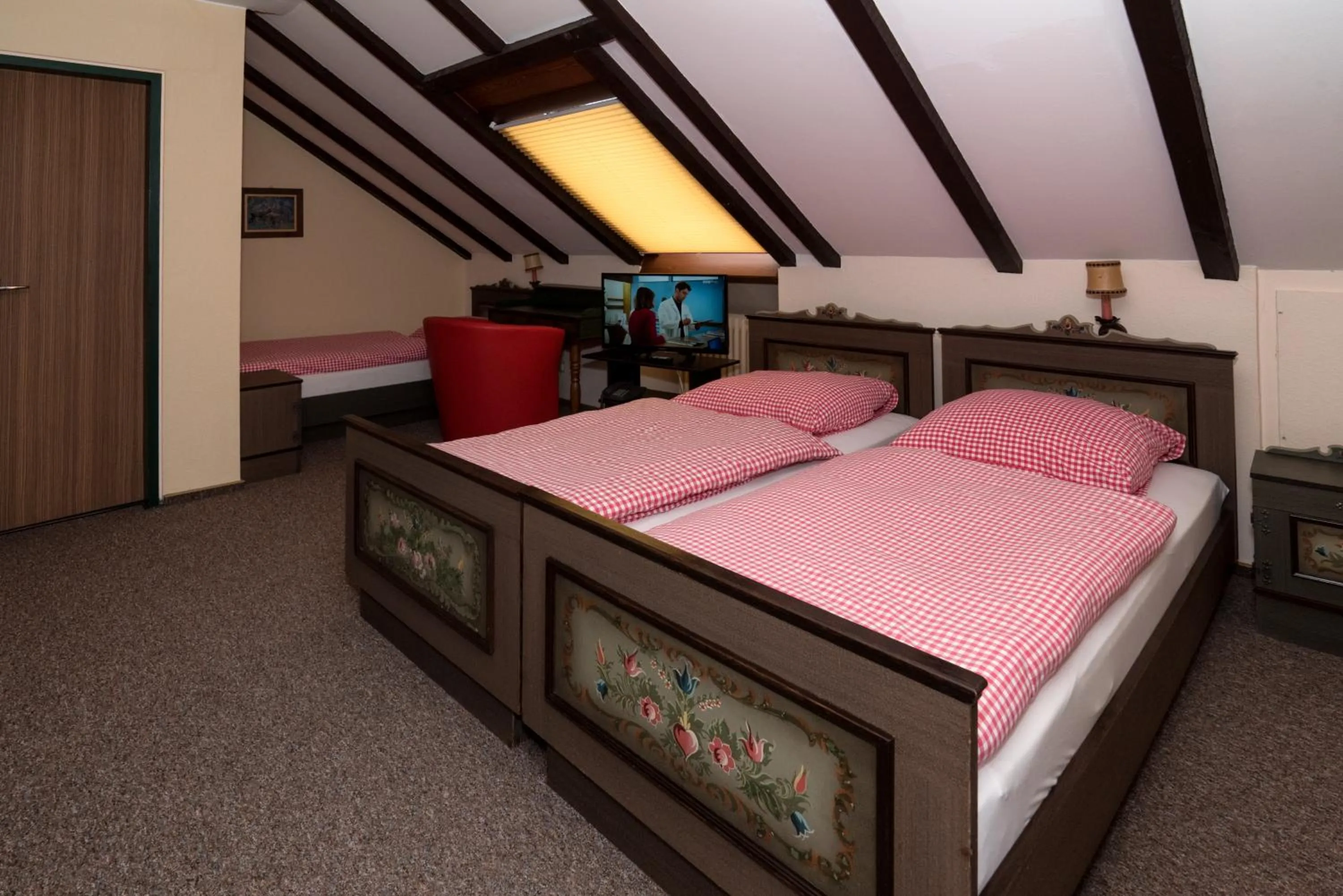 Bed in Hotel-Restaurant Johanniskreuz