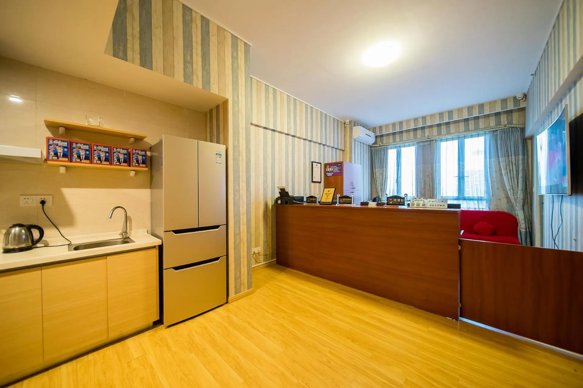 Lobby or reception in Guangzhou Laiste ApartHotel Science City Greenland Central Plaza Branch - Free Shuttle Bus to Canton Fair Complex During Canton Fair Period