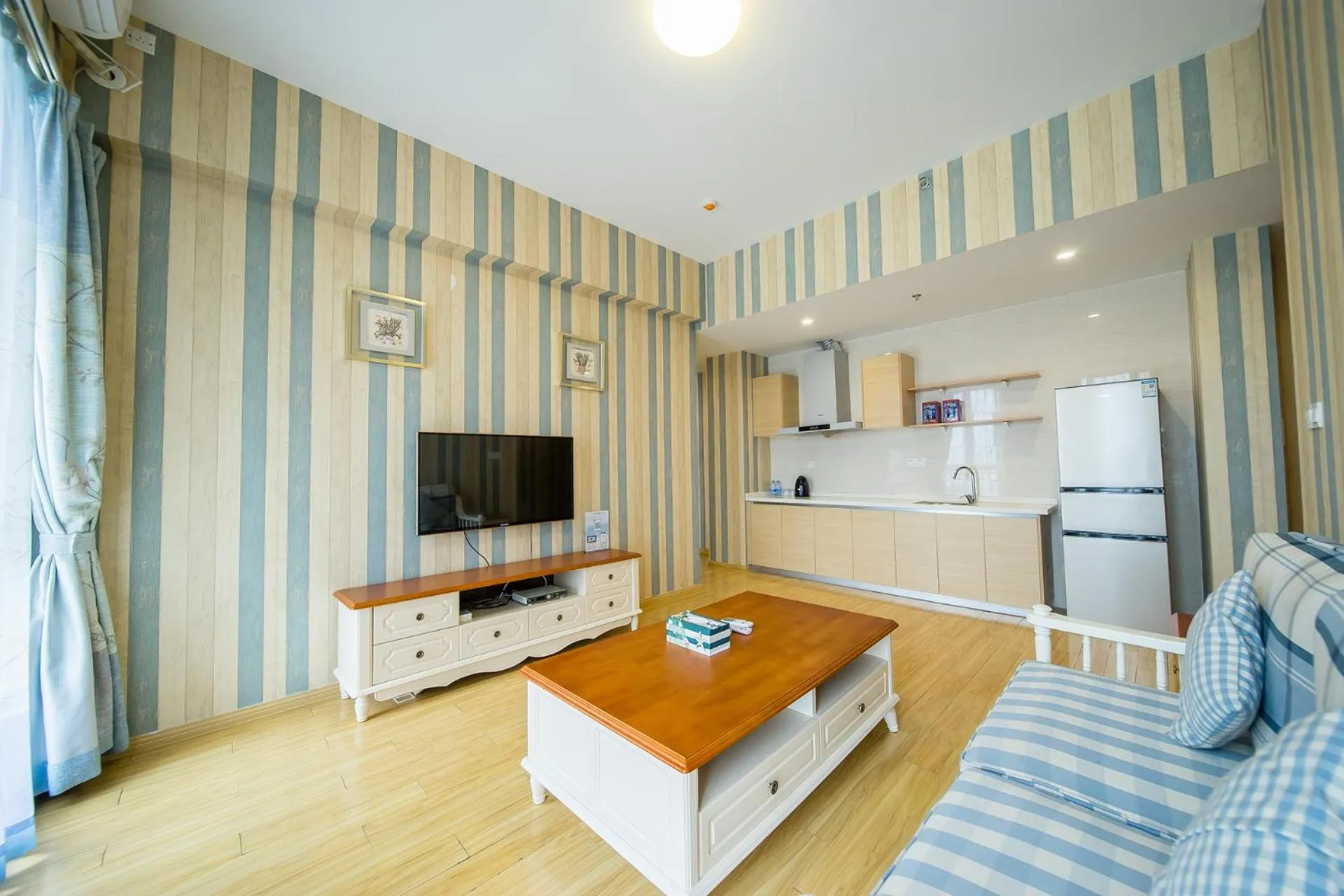 TV and multimedia in Guangzhou Laiste ApartHotel Science City Greenland Central Plaza Branch - Free Shuttle Bus to Canton Fair Complex During Canton Fair Period