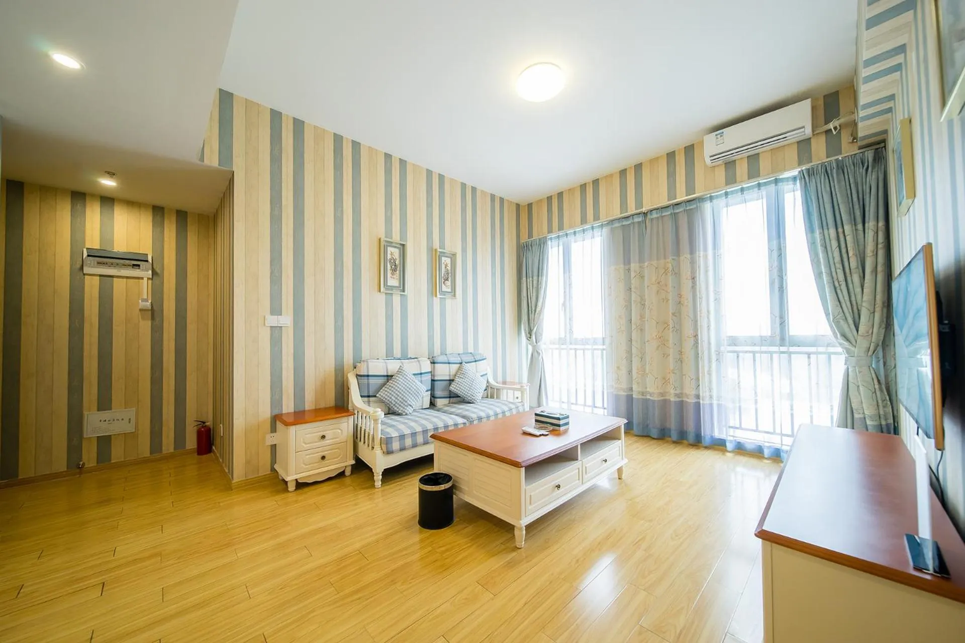 TV and multimedia in Guangzhou Laiste ApartHotel Science City Greenland Central Plaza Branch - Free Shuttle Bus to Canton Fair Complex During Canton Fair Period