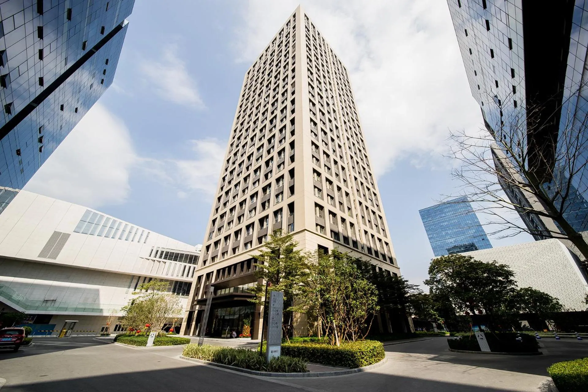 Property building in Guangzhou Laiste ApartHotel Science City Greenland Central Plaza Branch - Free Shuttle Bus to Canton Fair Complex During Canton Fair Period