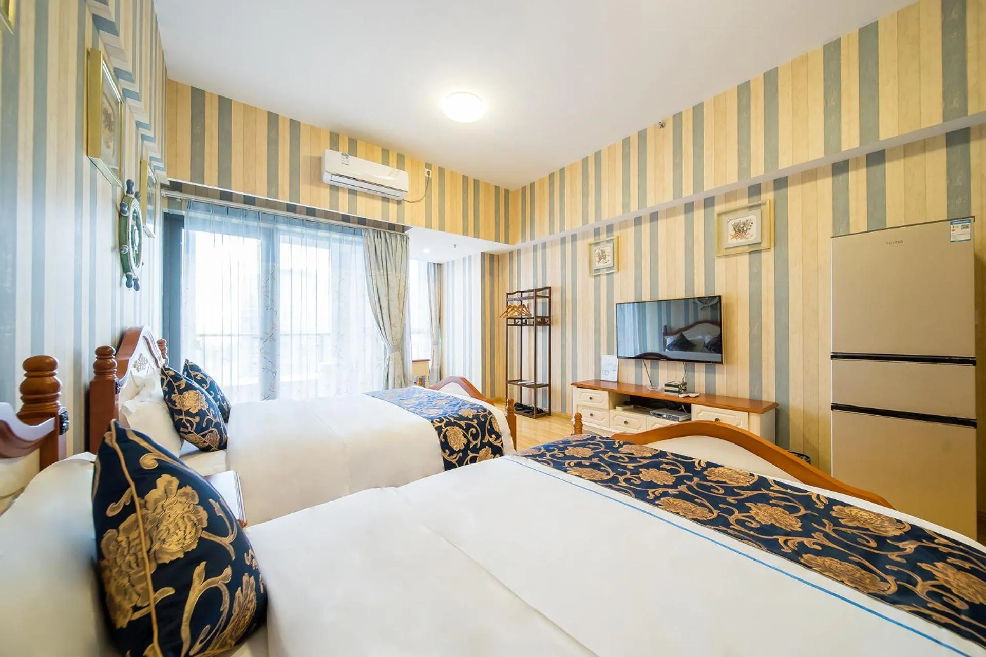 Photo of the whole room, Bed in Guangzhou Laiste ApartHotel Science City Greenland Central Plaza Branch - Free Shuttle Bus to Canton Fair Complex During Canton Fair Period