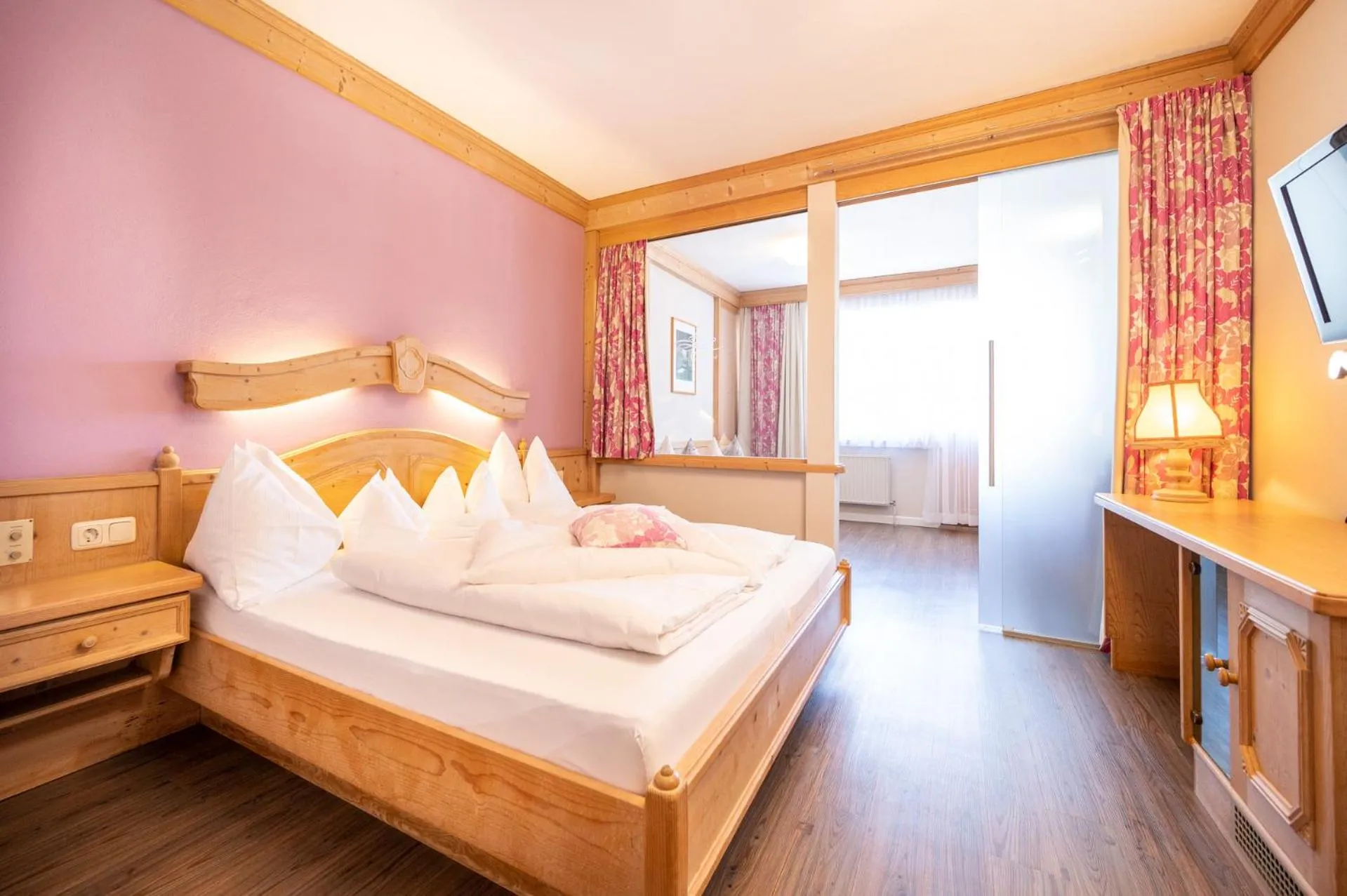 Photo of the whole room, Bed in Familienhotel Lengauer Hof