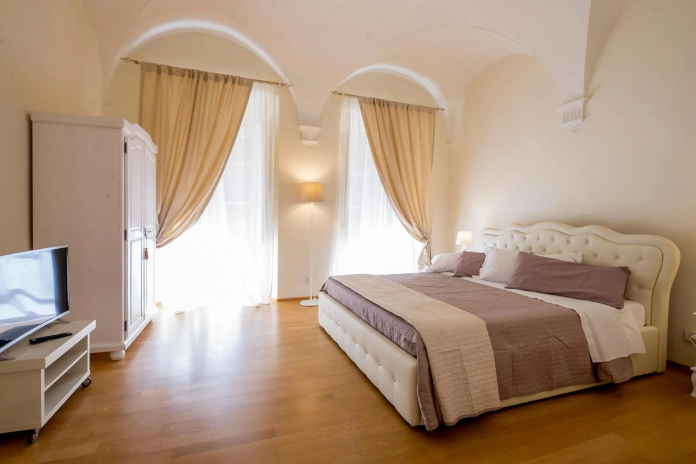 Photo of the whole room in Palazzo de' Vecchi