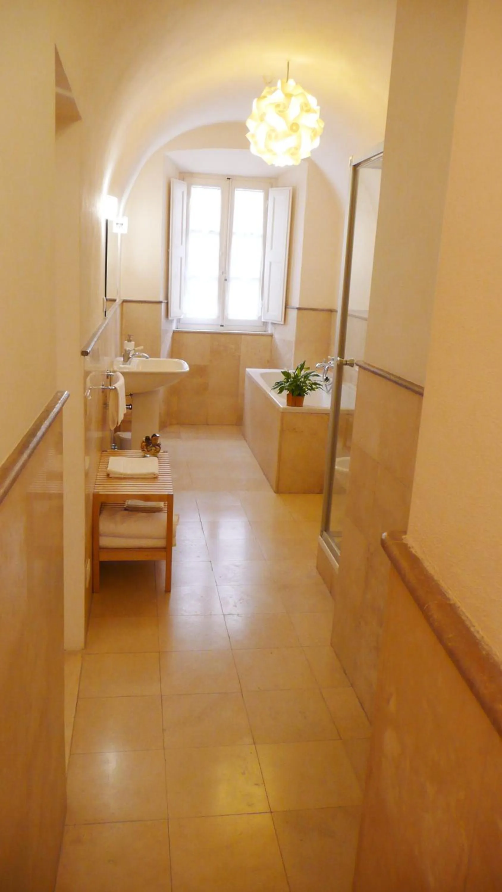Bathroom in Palazzo de' Vecchi