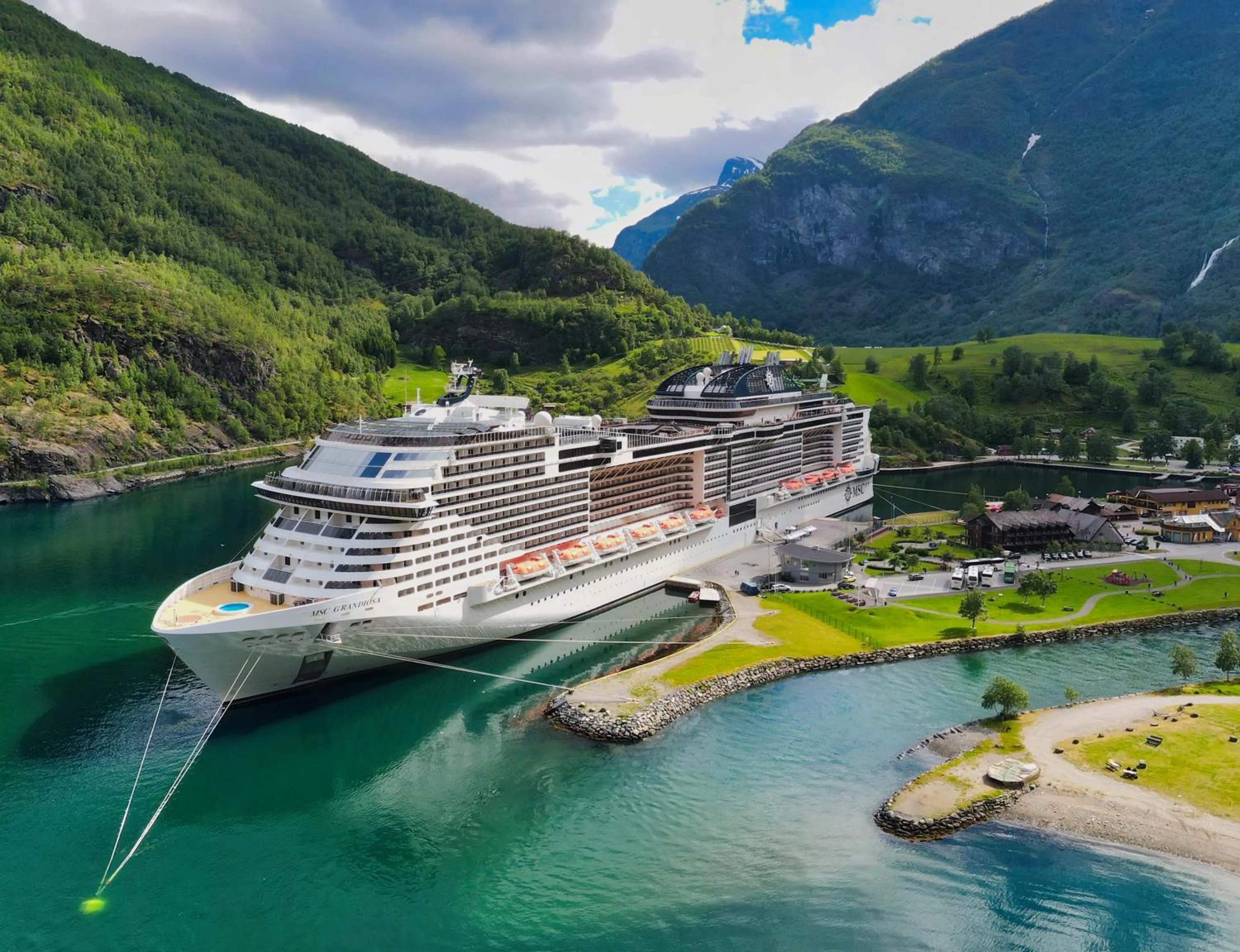 Natural landscape in Flåmsbrygga Hotel