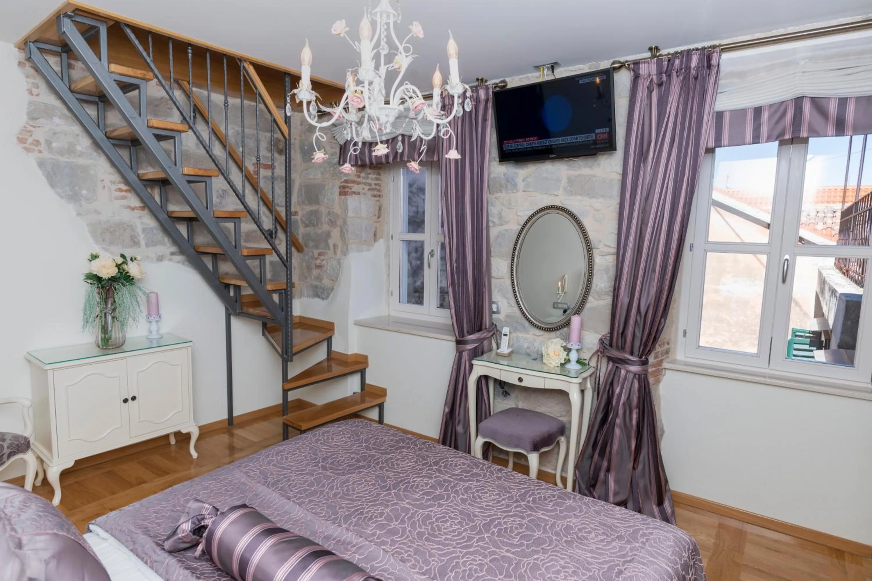 Bedroom, Bed in Gothic Palace Heritage