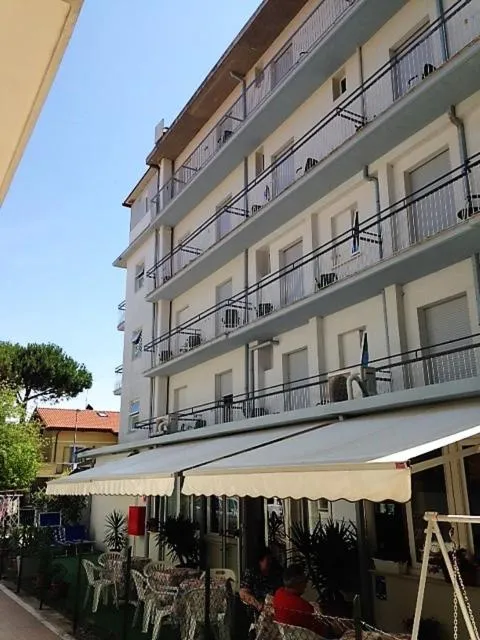 Property building in Hotel Madrid