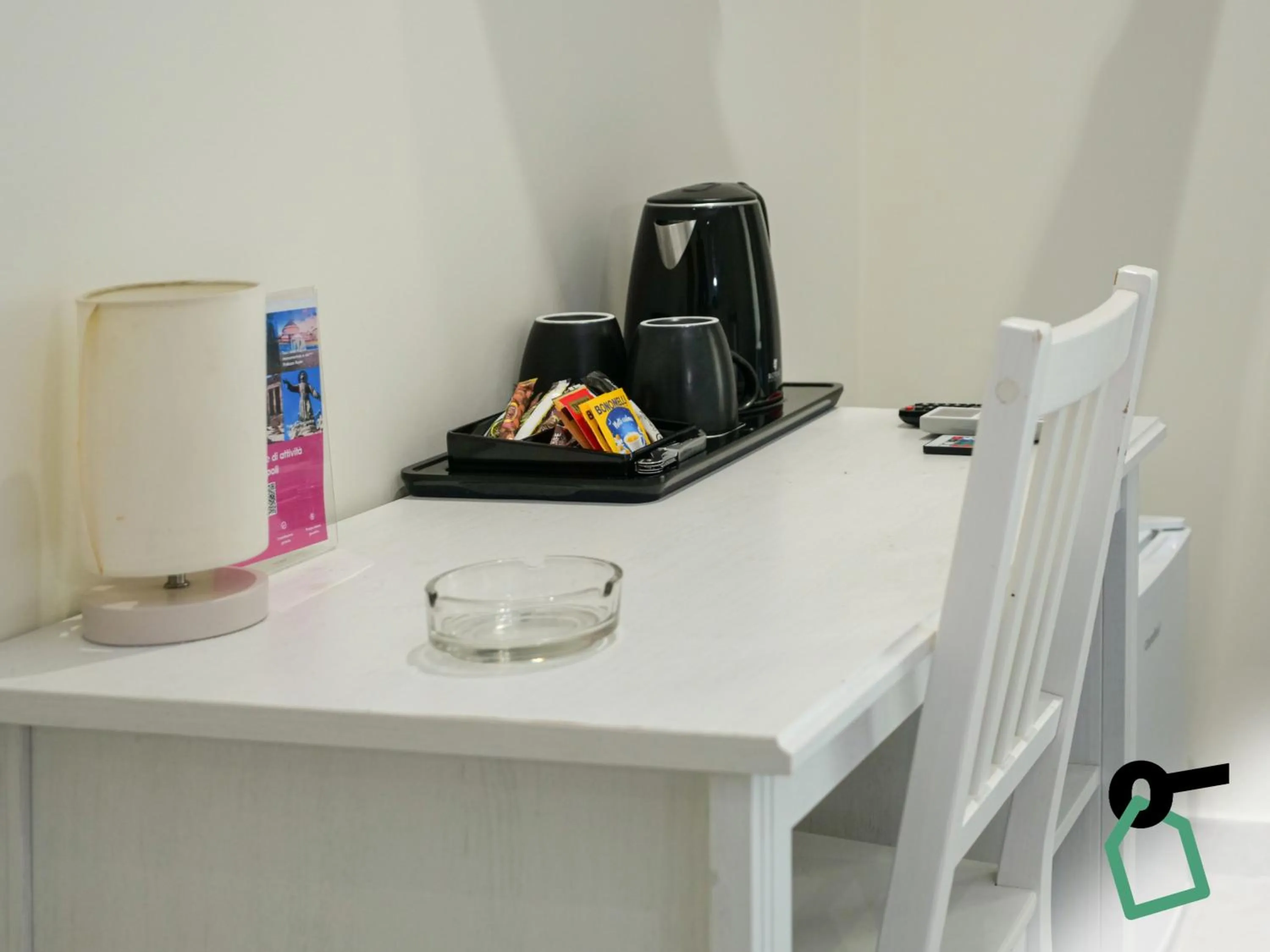 Coffee/tea facilities in Hotiday Spaccanapoli I Borbone