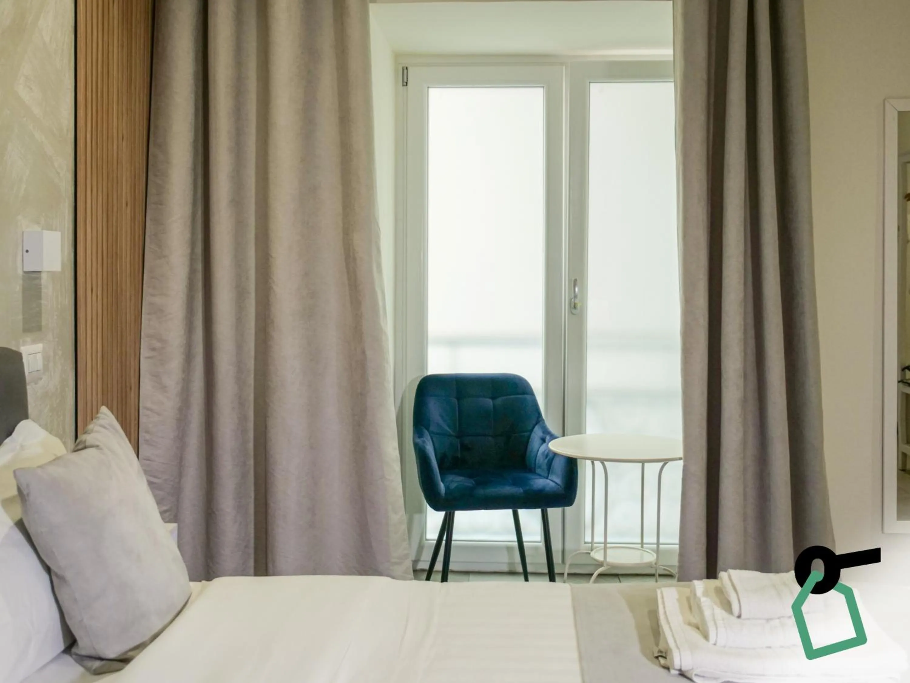 Bedroom, Bed in Hotiday Spaccanapoli I Borbone