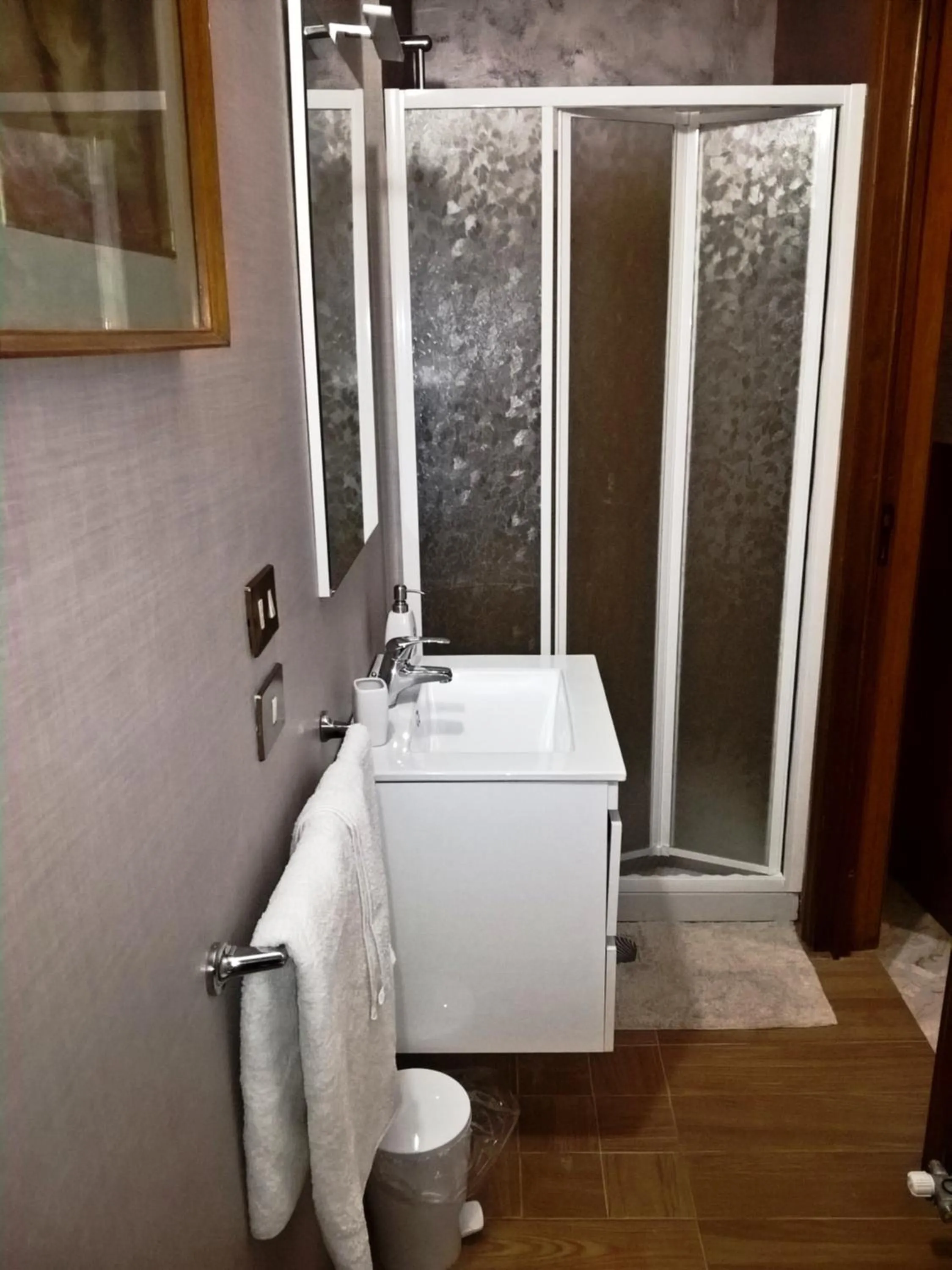 Shower in La Dimora di Vesta