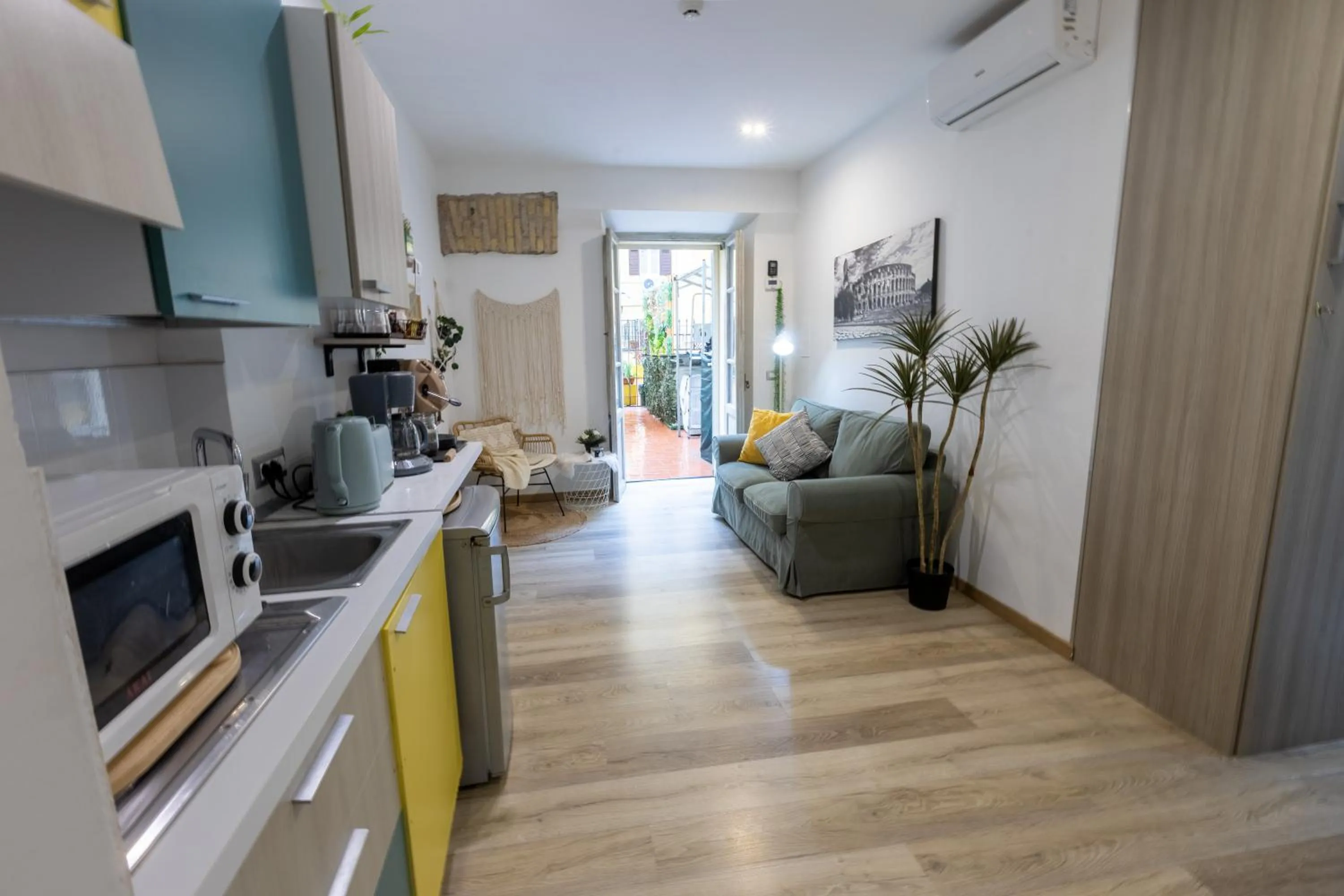 Living room in La Vite Vaticana