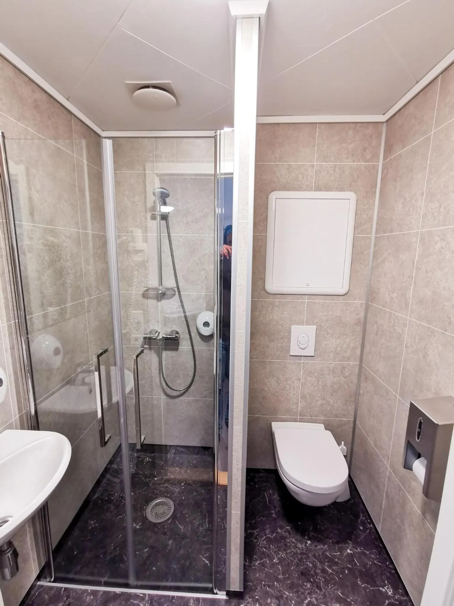 Bathroom in Gudvangen Fjordtell